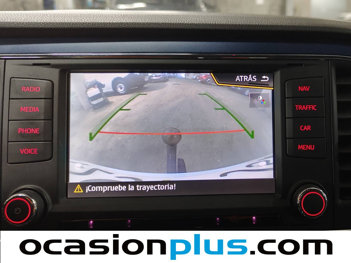 Equipamiento del Seat León Seat León 1.6 TDI S&S Style Connect DSG-7 (110 CV)