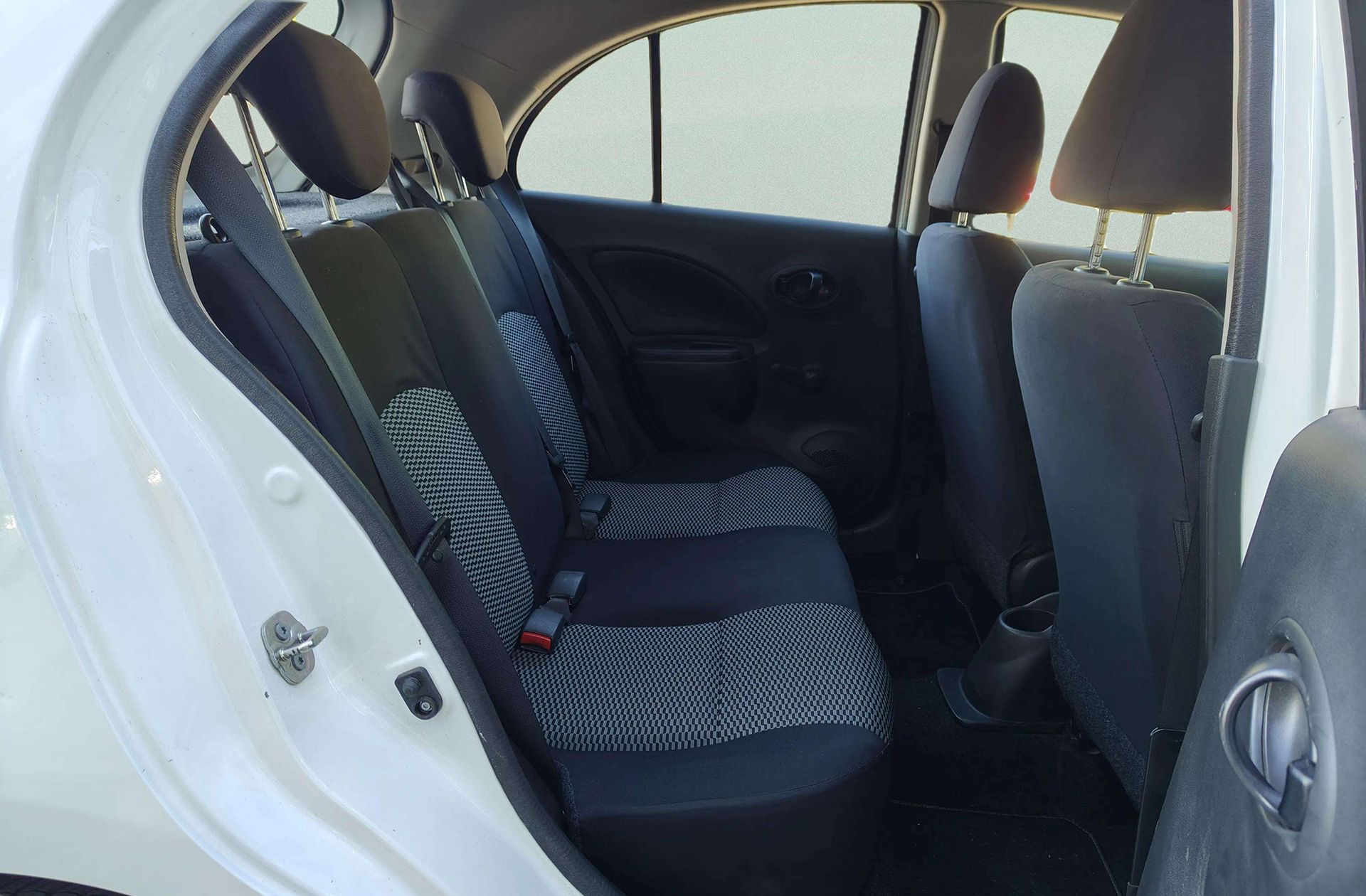 Nissan Micra 1.2G Naru Edition - foto 13