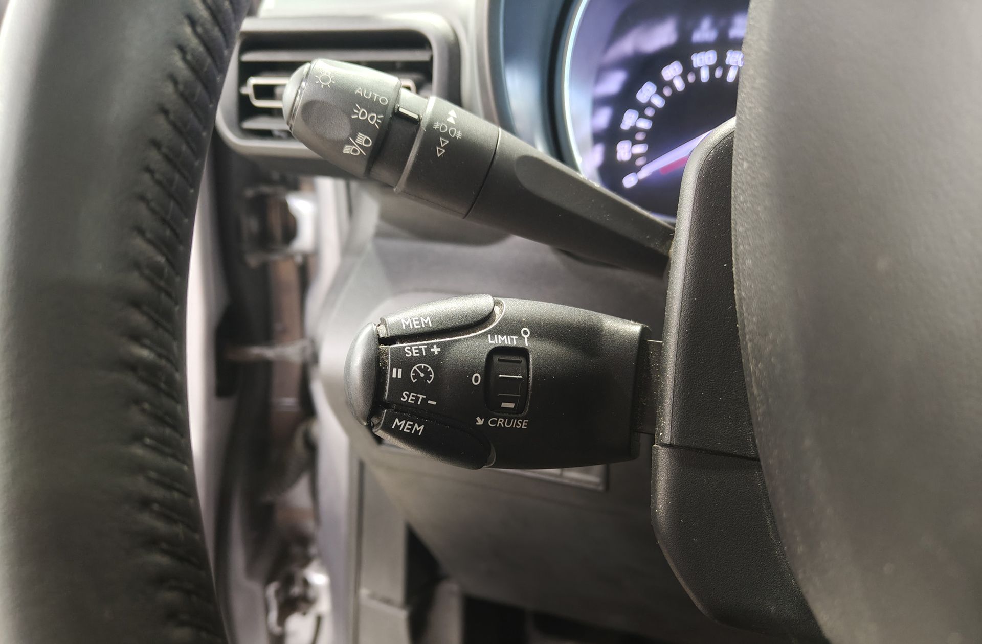 Citroën Berlingo Combi BlueHDi 100 Talla M Feel Pack - foto 26
