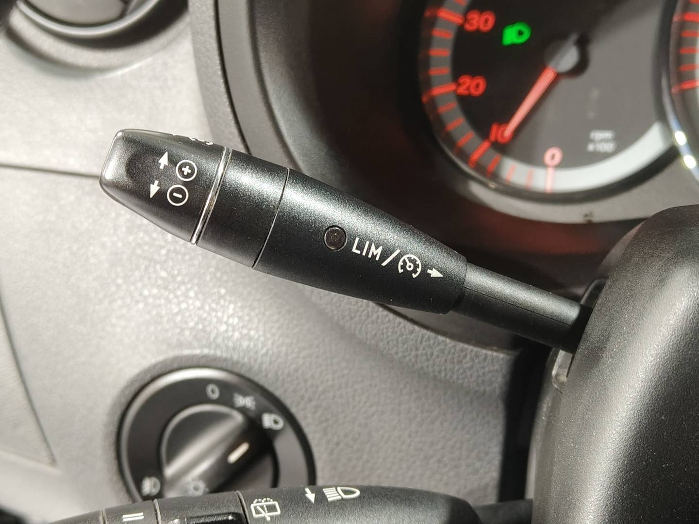 Foto Mercedes Citan Mercedes-Benz Citan 109 CDI Tourer Base Largo BE (95 CV)