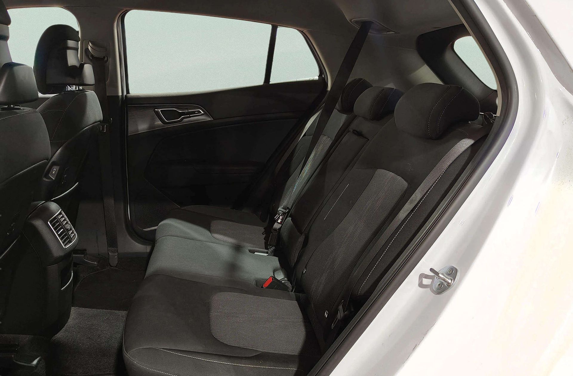 Kia Sportage 1.6 T-GDi MHEV Drive 4x2 - foto 13