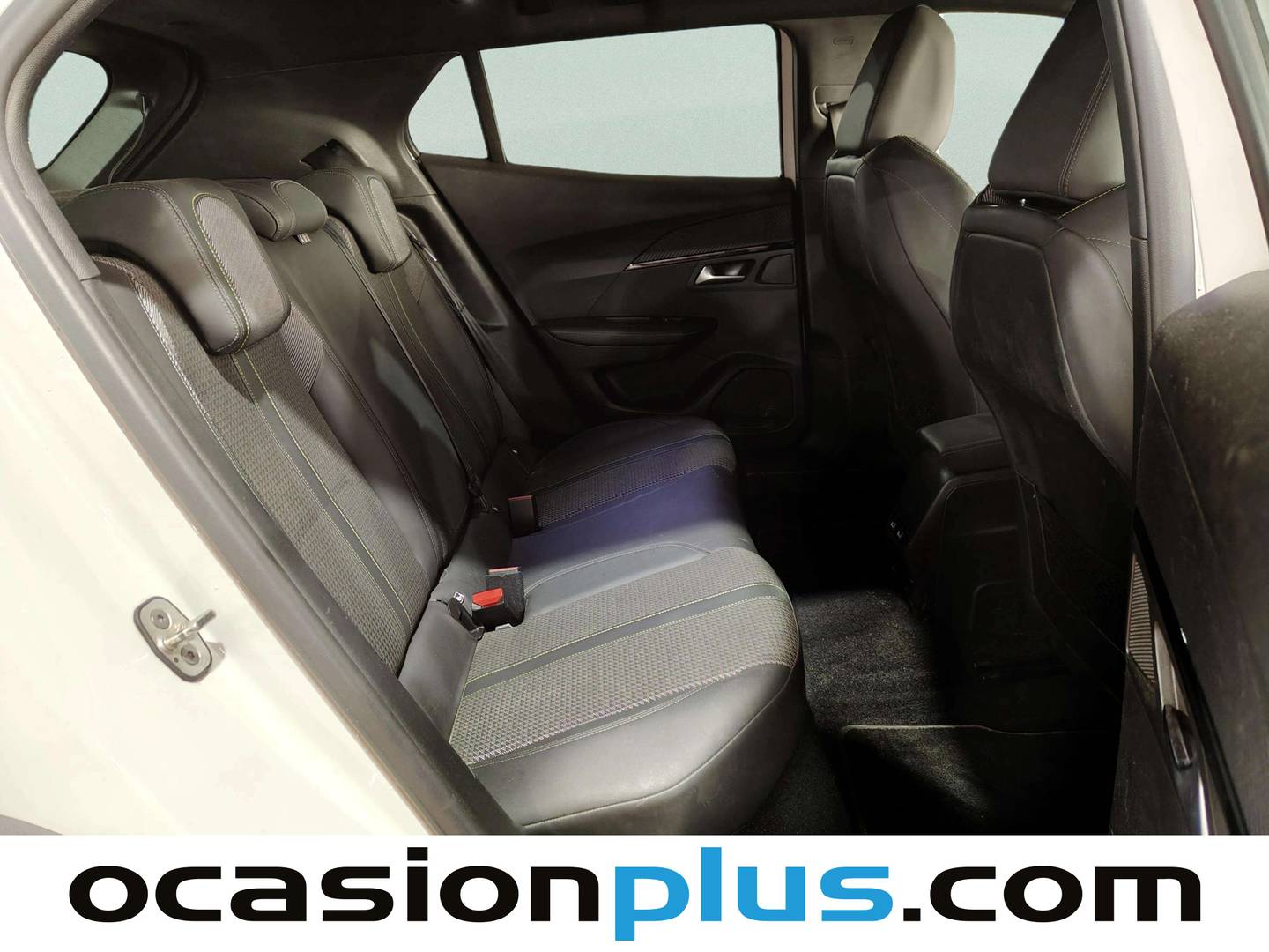 Peugeot 2008 Peugeot 2008 PureTech 130 S&S GT Line EAT8 (130 CV) de segunda mano