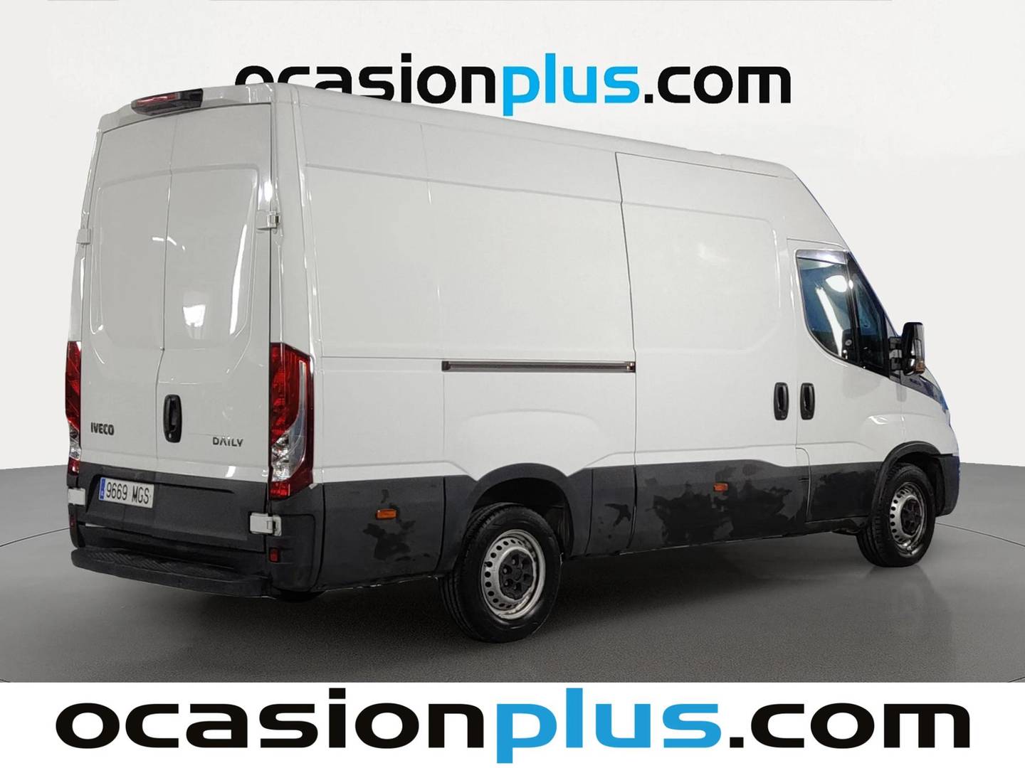 Foto Iveco Daily Iveco Daily Furgon 35S 16 V 3520L/H2 (156 CV)