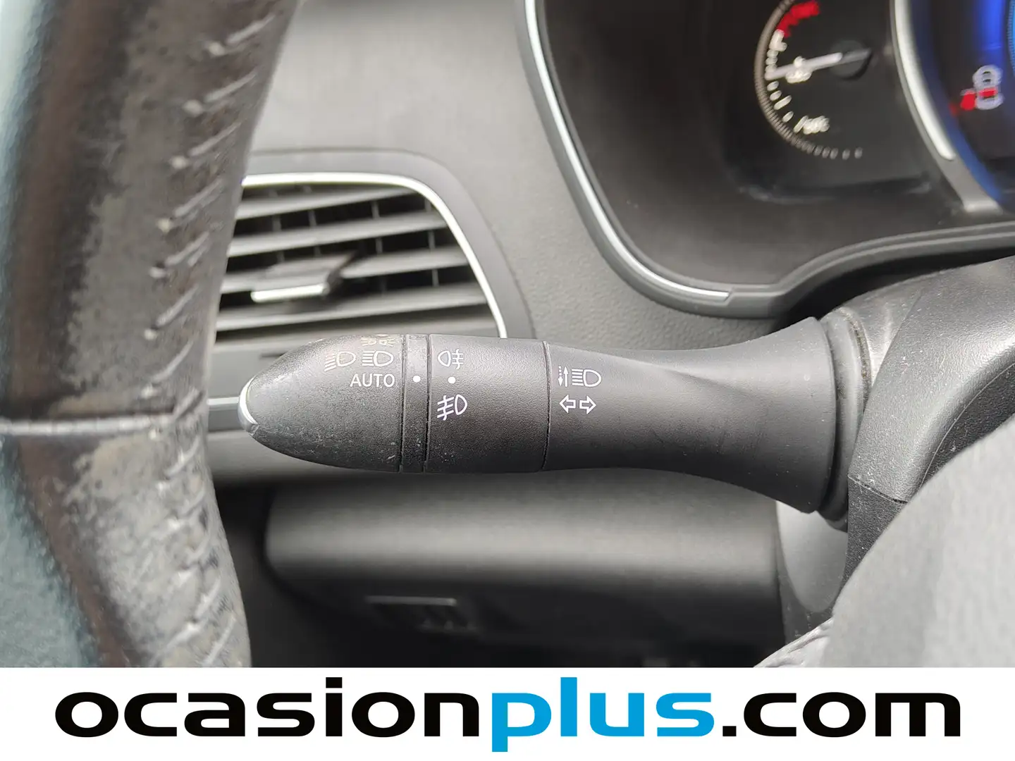 Foto Renault Mégane Renault Megane Zen Energy TCe (130 CV)