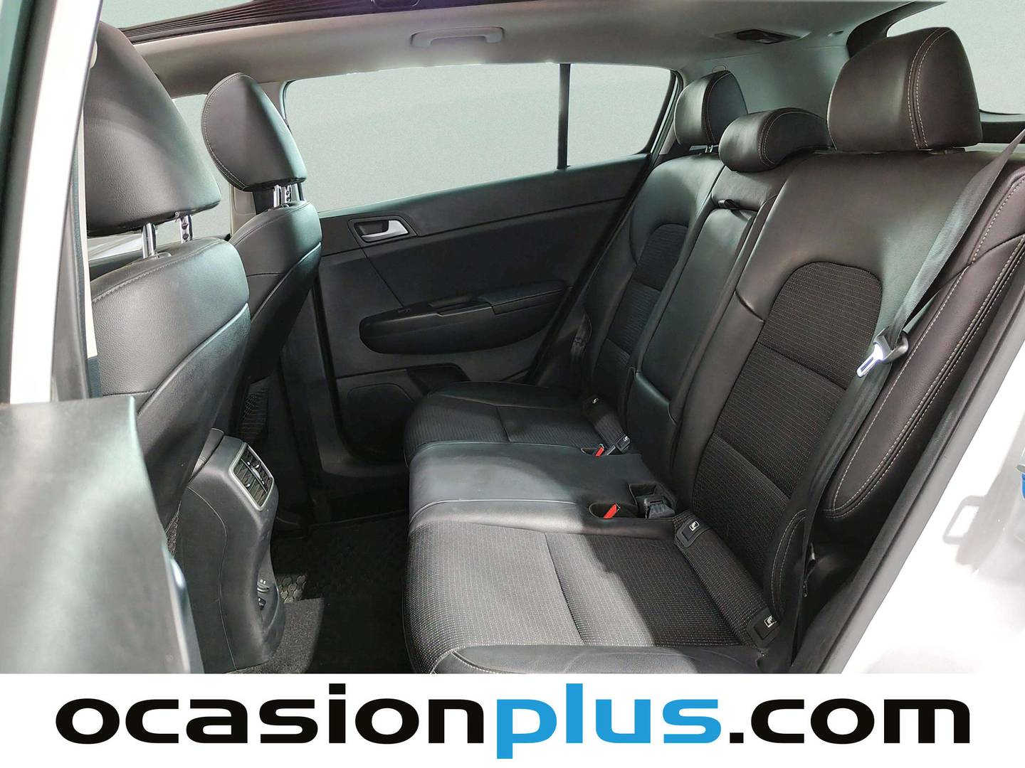 Foto asientos traseros KIA Sportage KIA Sportage 1.7 CRDi VGT Eco-Dynamics Drive 4x2 DCT (141 CV)