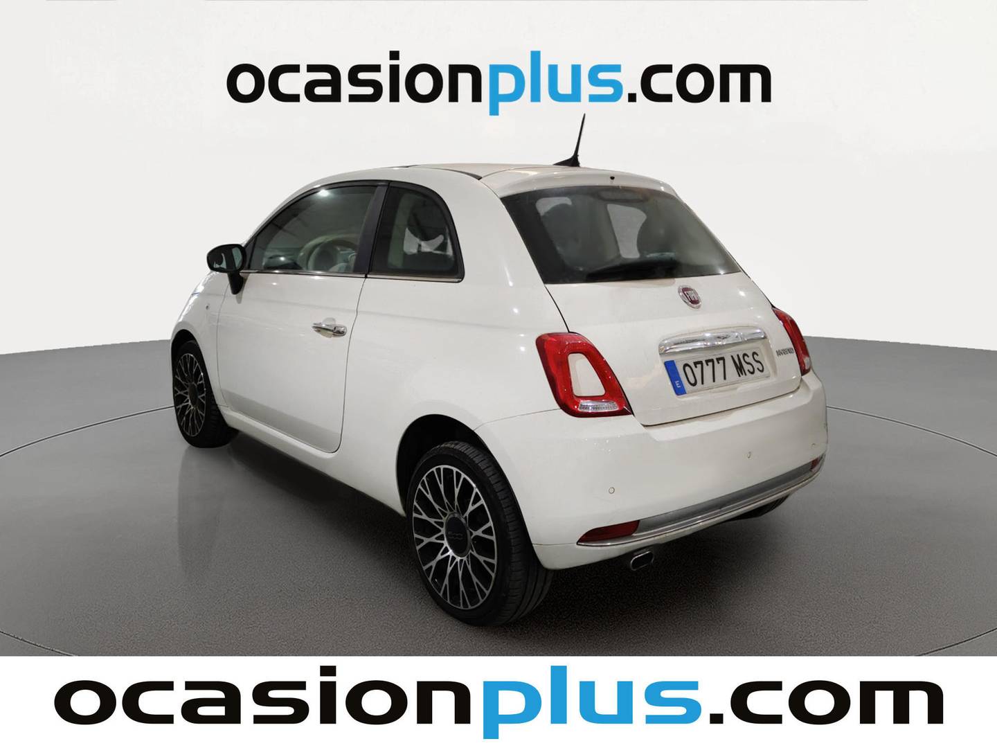 Foto delantera Fiat 500 Fiat 500 1.0 Hybrid Dolcevita (70 CV) derecha