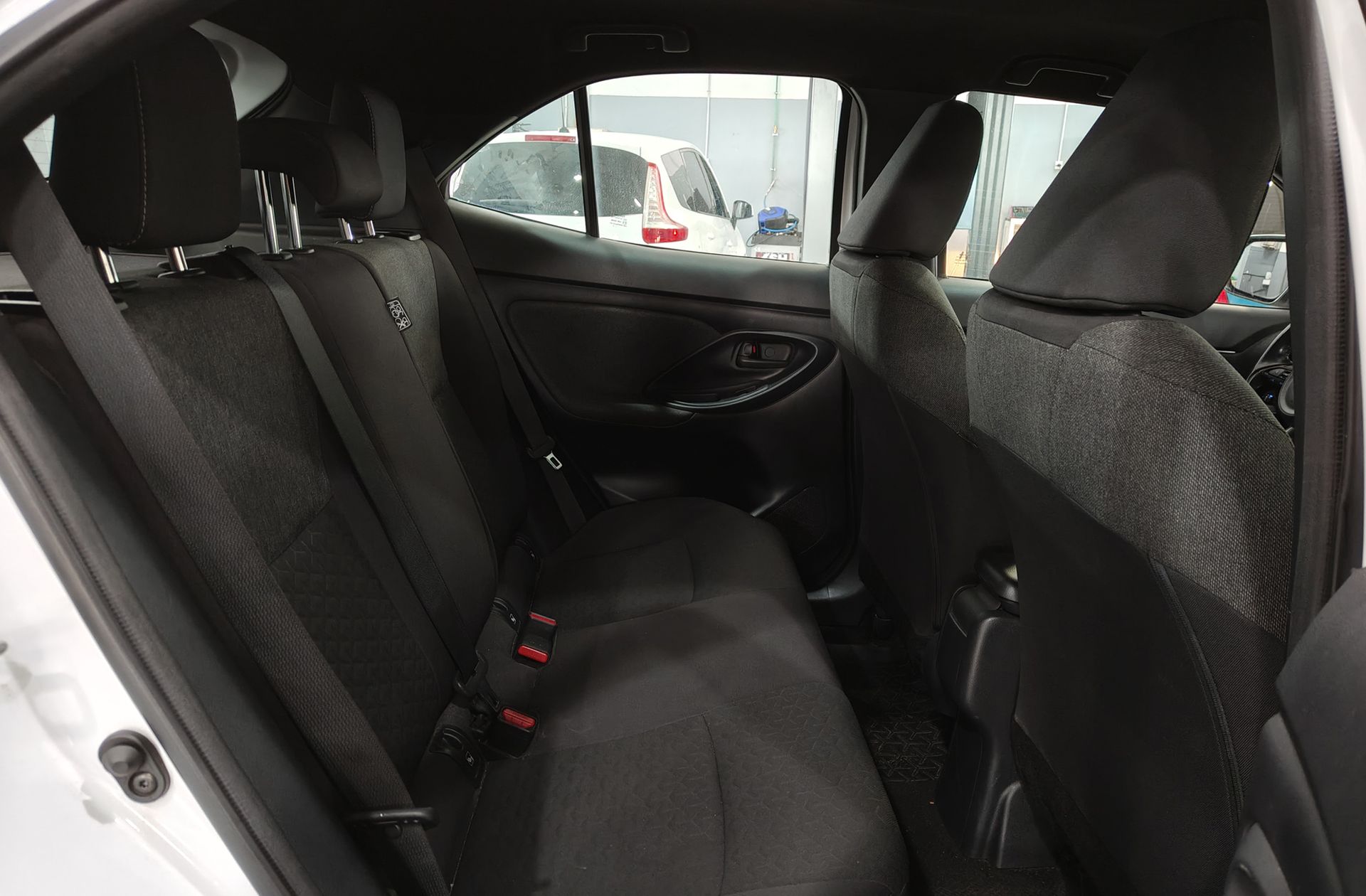 Toyota Yaris Cross 1.5 120H Style - foto 17