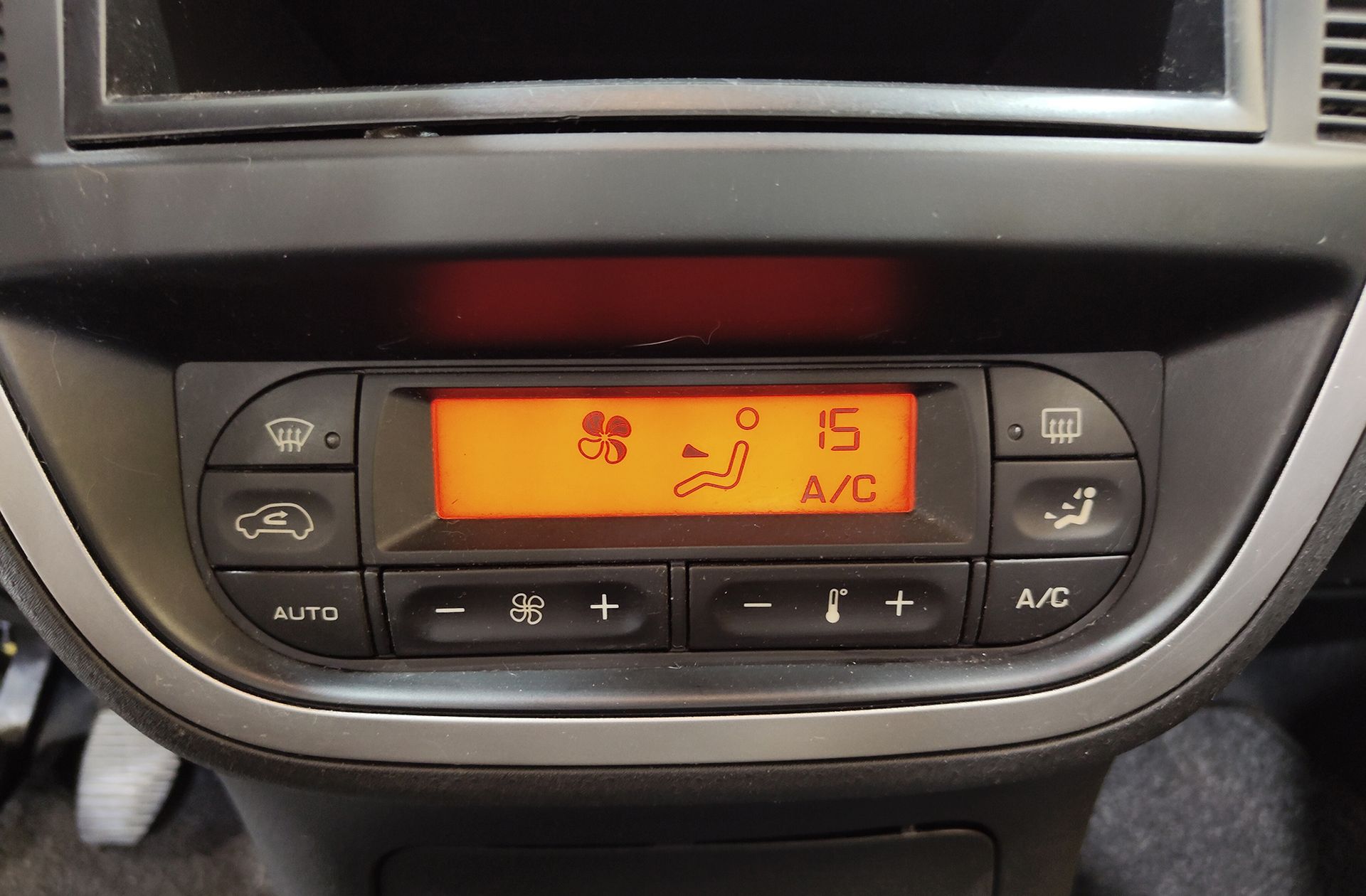 Citroën C2 1.4i Audace - foto 22