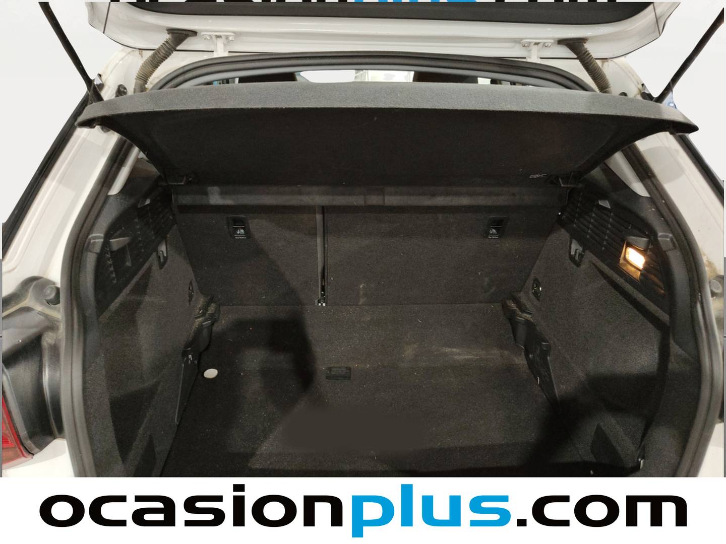 Fotos maletero Audi Q2 Audi Q2 Advanced 30 TDI (116 CV)