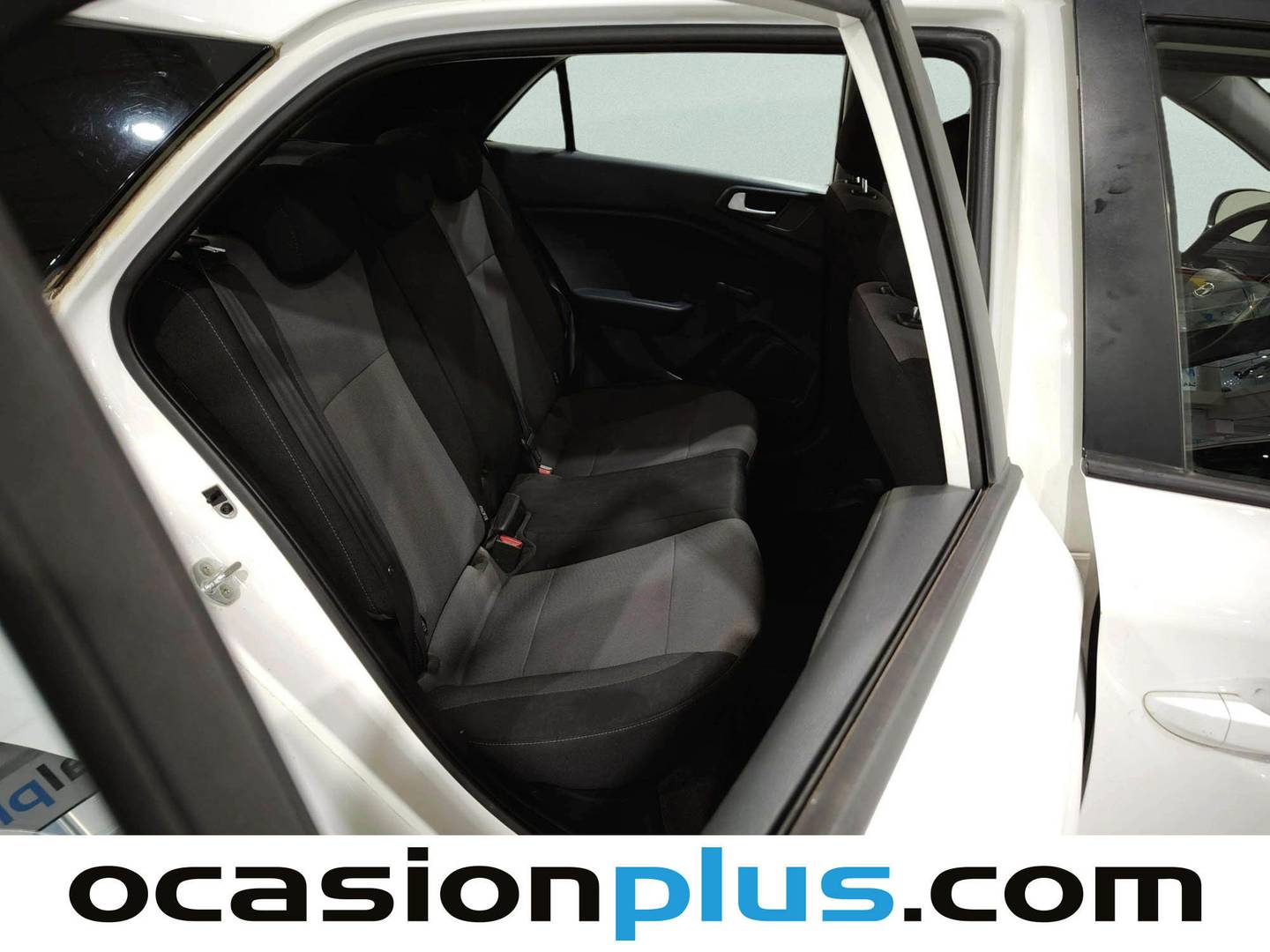 Hyundai i20 Hyundai i20 1.2 MPI Essence LE (75 CV) al mejor precio