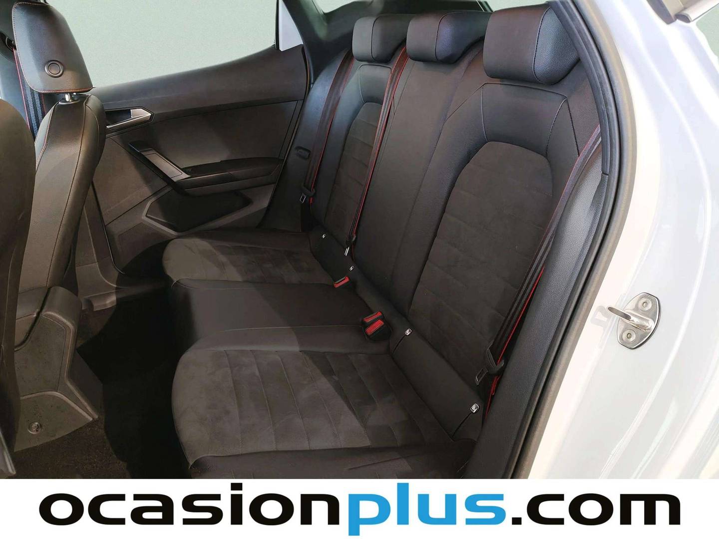 Foto asientos traseros Seat Arona Seat Arona 1.5 TSI S&S FR XL DSG (150 CV)