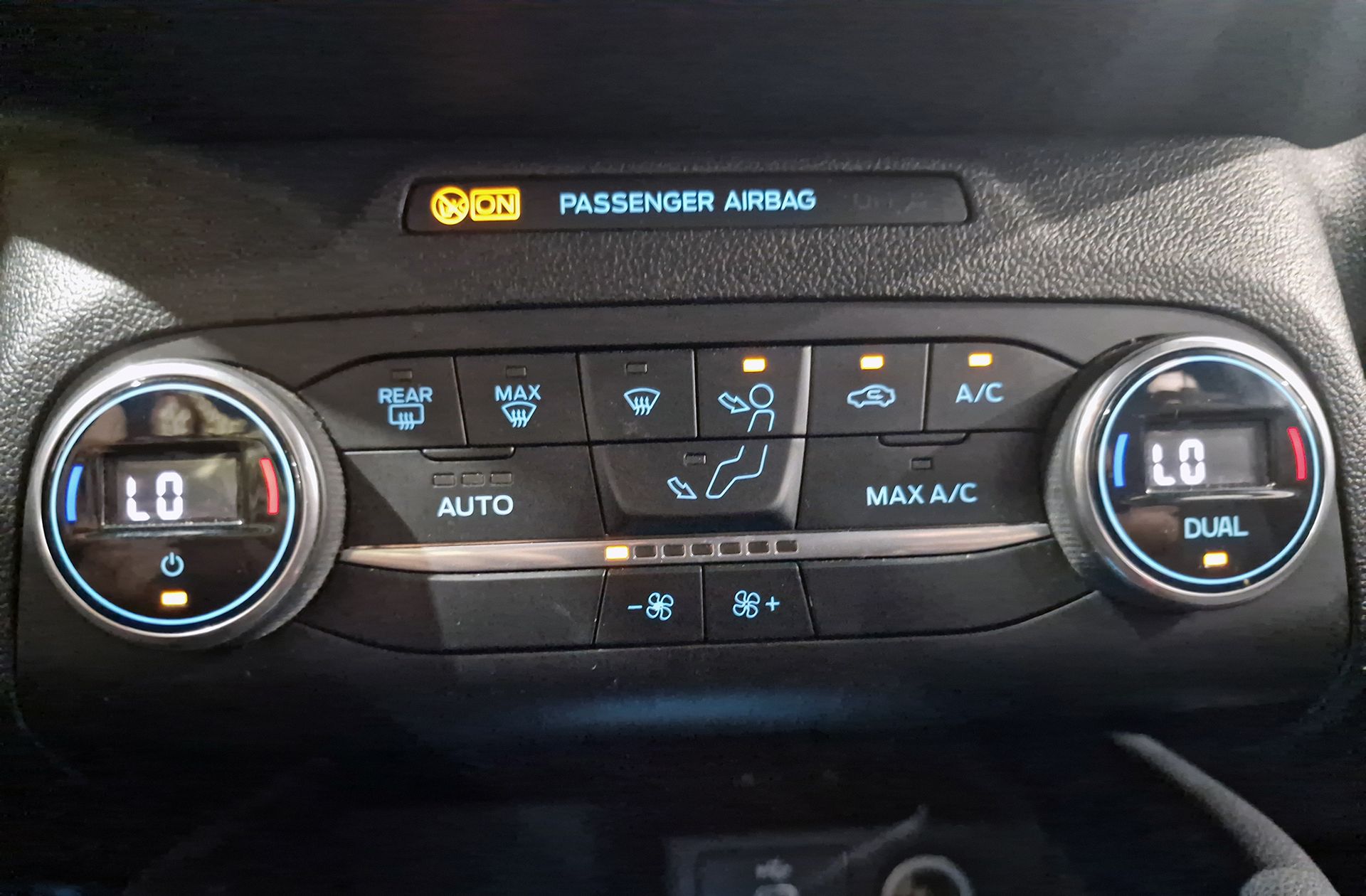 Ford Kuga 1.5 EcoBlue ST-Line - foto 36