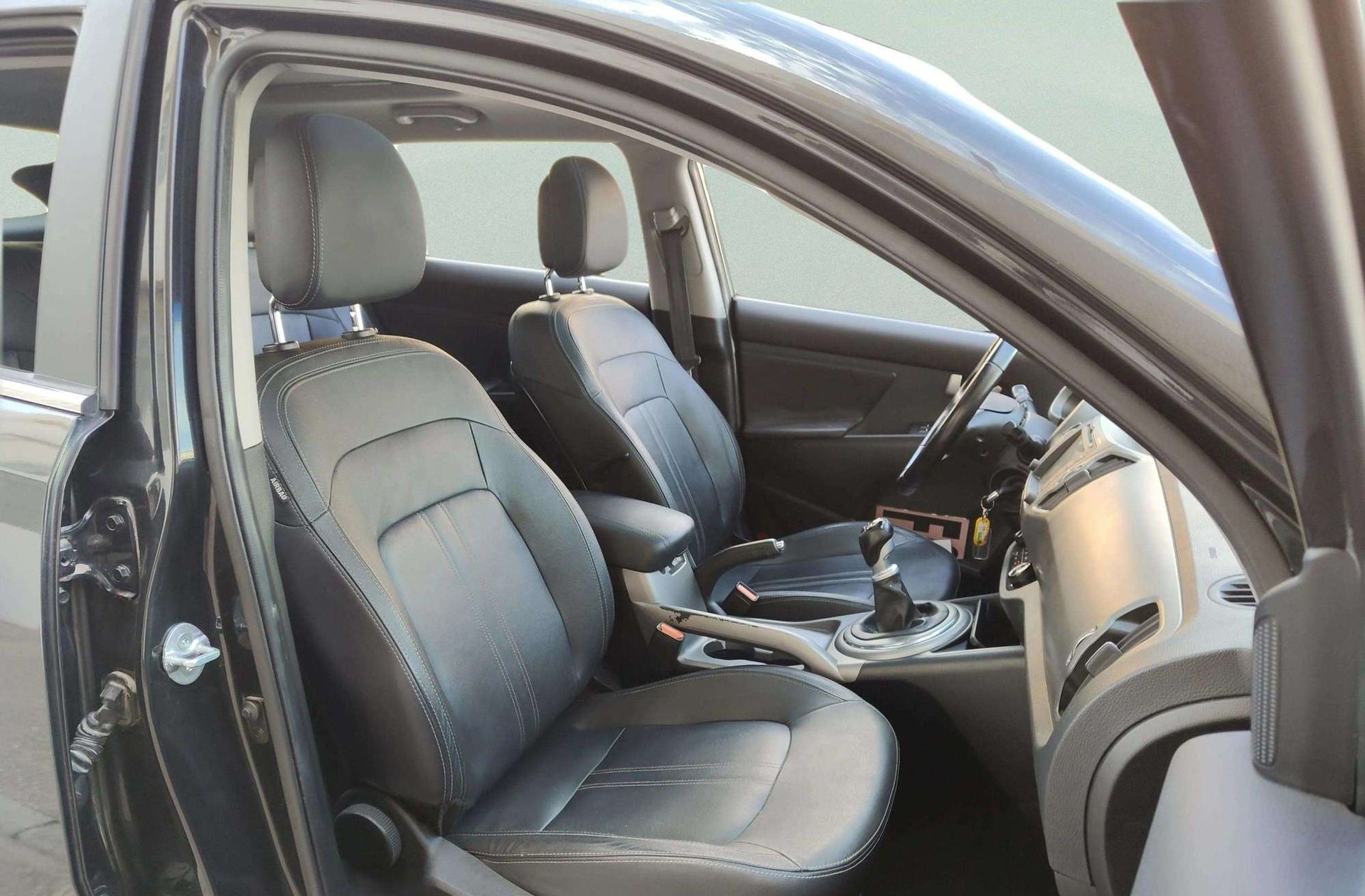 Kia Sportage 1.6 GDI x-Tech Eco-Dynamics 4x2 - foto 18