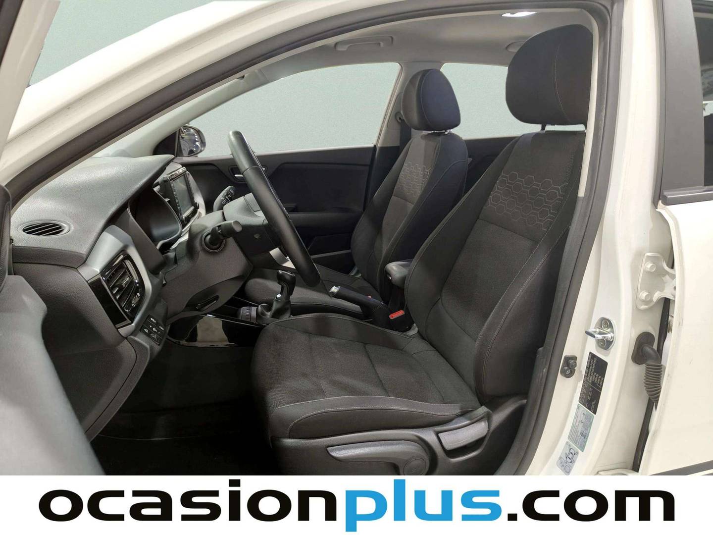 Foto asientos delanteros KIA Rio KIA Rio 1.0 T-GDi Drive (100 CV)