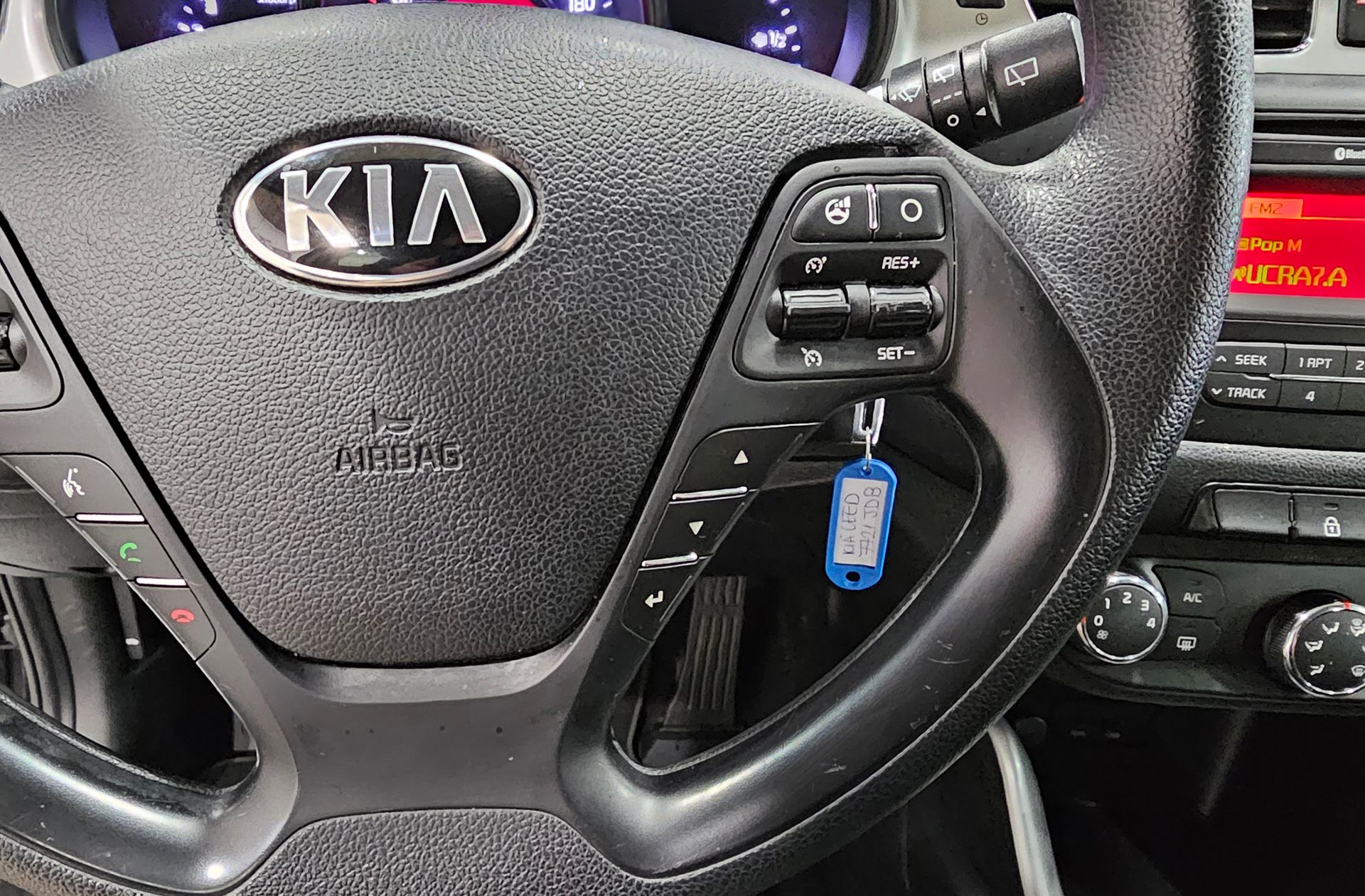 Kia Ceed 1.4 CRDi WGT Concept - foto 21