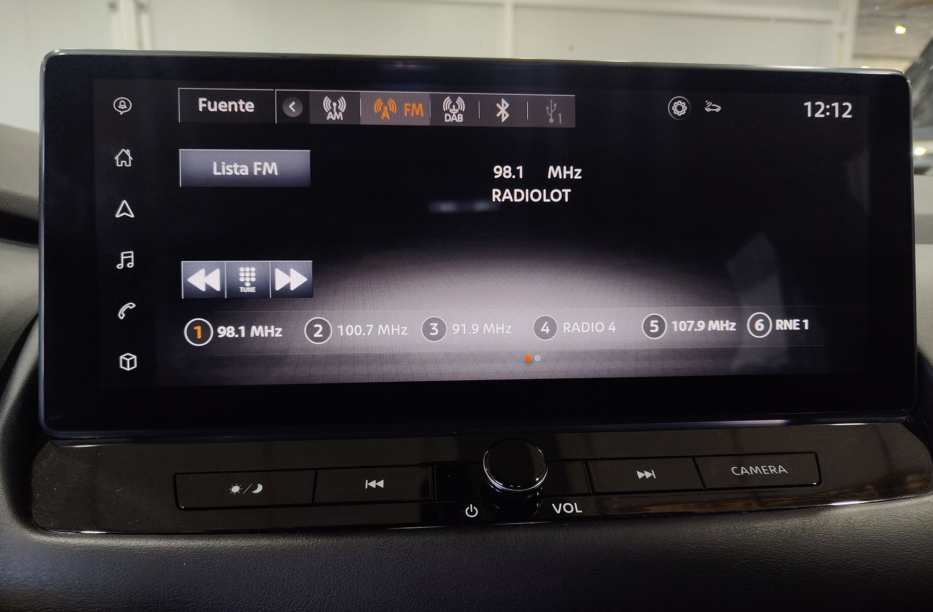 Nissan Qashqai DIG-T 140 N-Connecta - foto 32