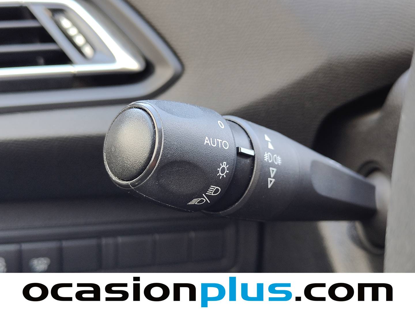 Peugeot 308 Peugeot 308 PureTech 110 S&S Style (110 CV) de segunda mano