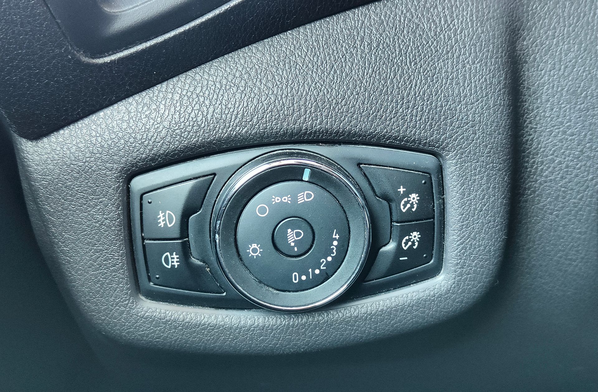 Ford Transit Connect 1.6 TDCi Ambiente 200 L1 - foto 18