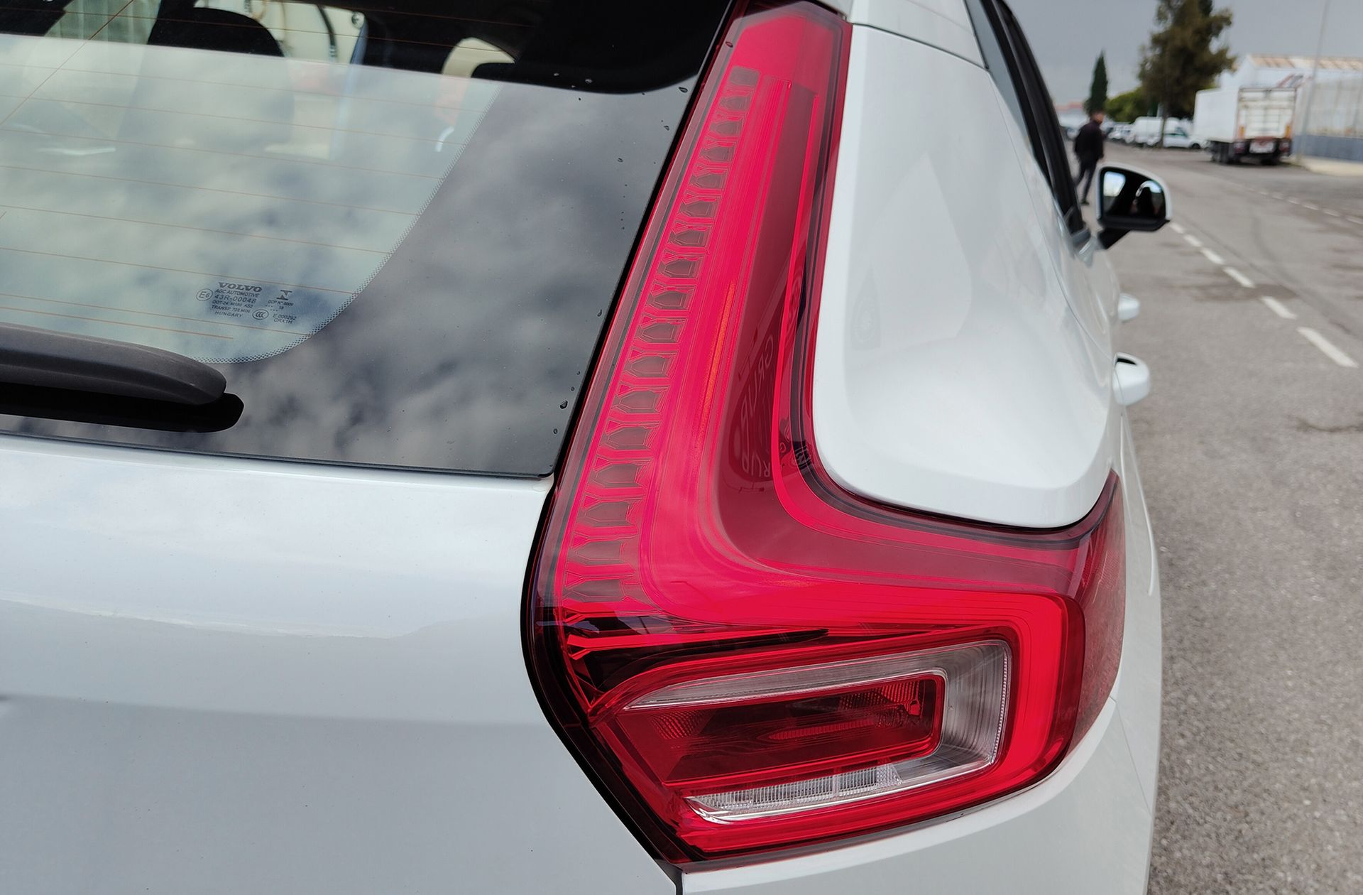 Volvo XC40 D4 AWD - foto 17