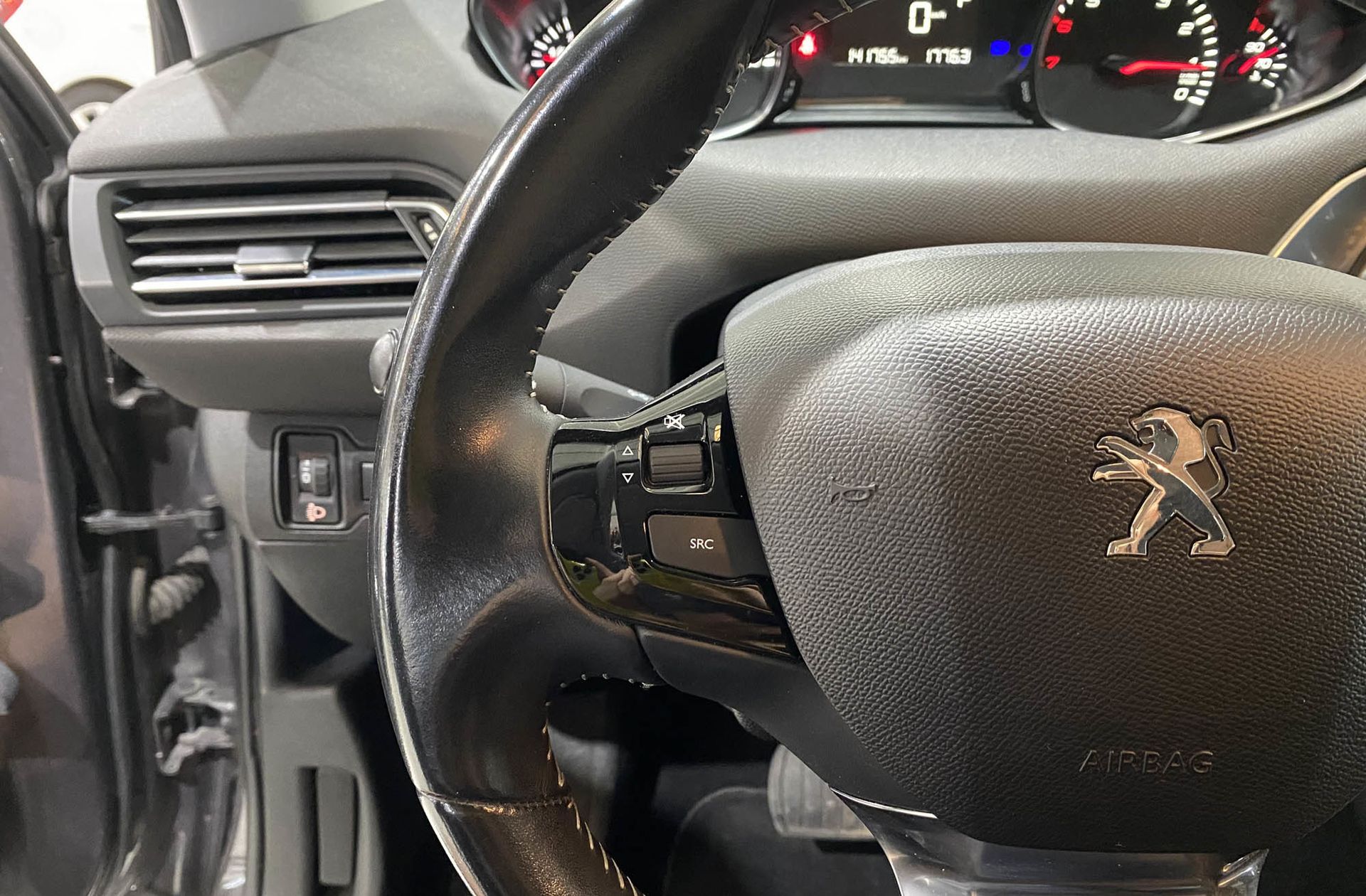 Peugeot 308 PureTech 130 Style EAT6 - foto 31