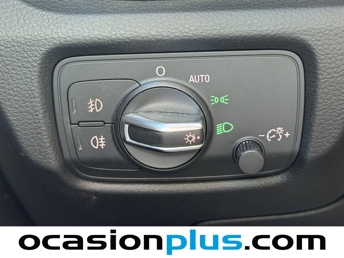 Equipamiento del Audi A3 Audi A3 1.6 TDI clean diesel (110 CV)