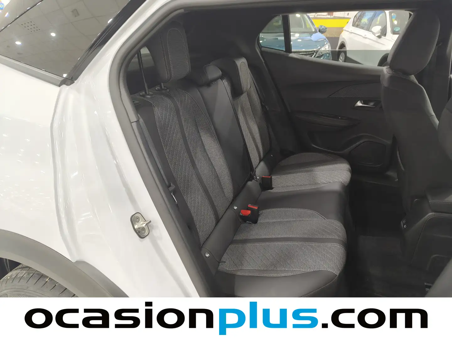 Foto Peugeot 2008 Peugeot 2008 PureTech 100 S&S Allure (100 CV)