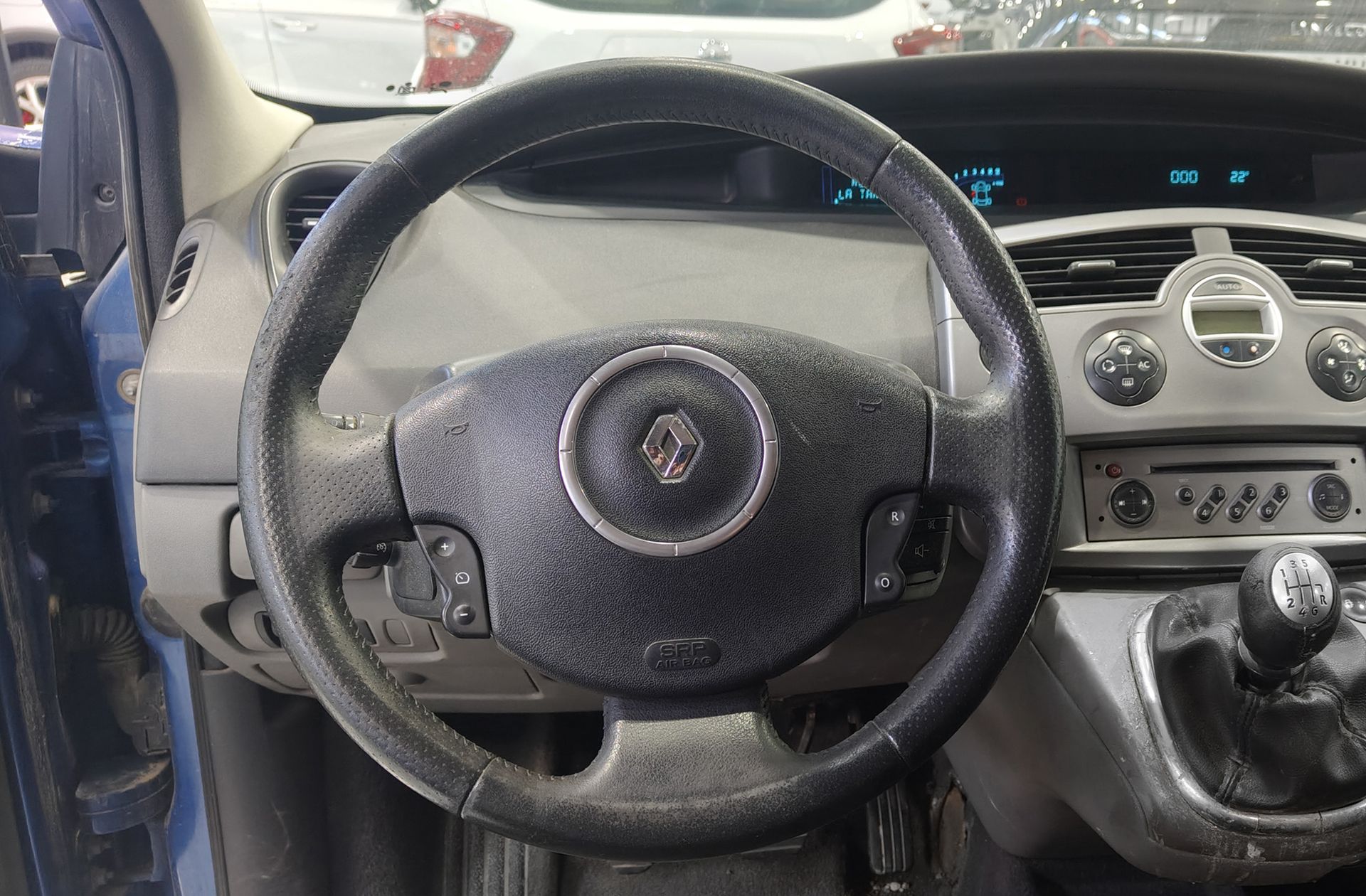 Renault Scénic 1.9 dCi Dynamique EU4 - foto 17