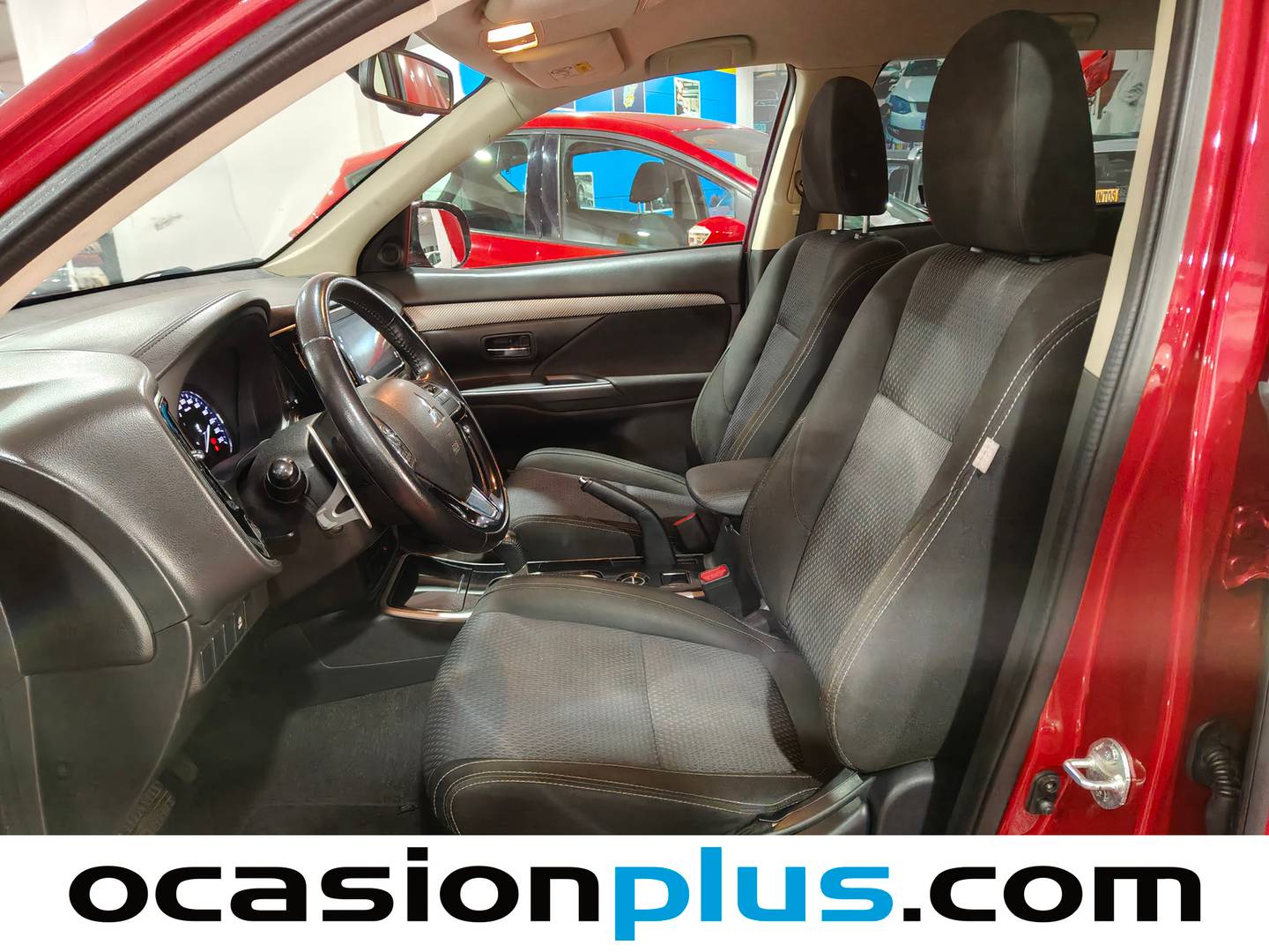 Foto asientos delanteros Mitsubishi Outlander Mitsubishi Outlander 200 MPI Motion 2WD CVT (150 CV)