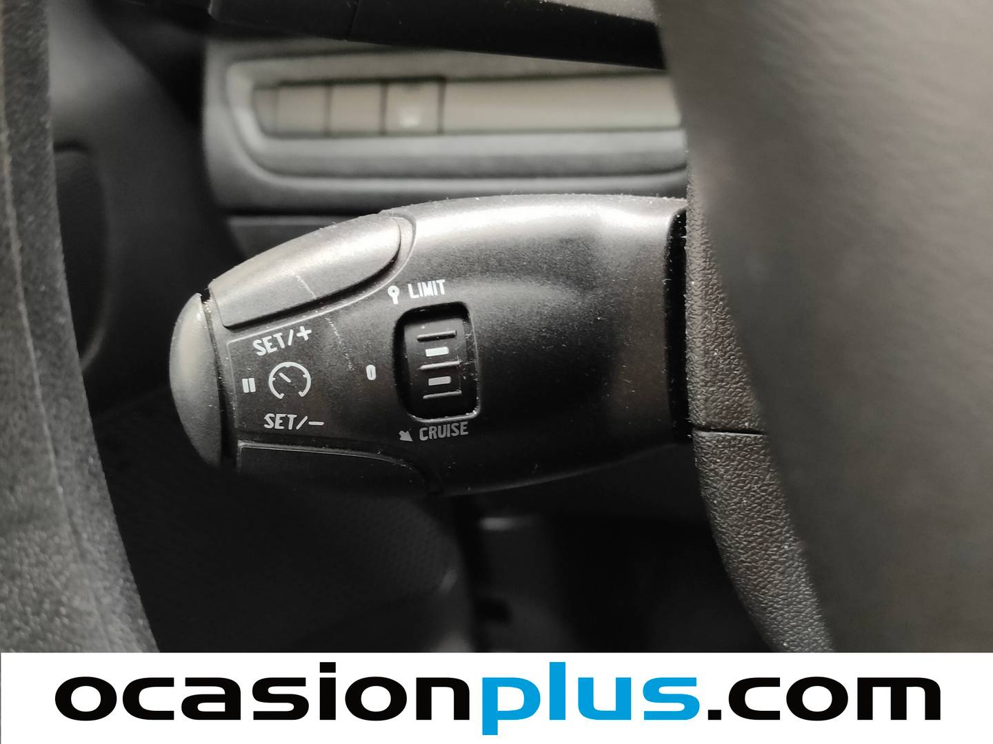 Extras y acabados del Peugeot 208 Peugeot 208 BlueHDi 100 Active (100 CV)