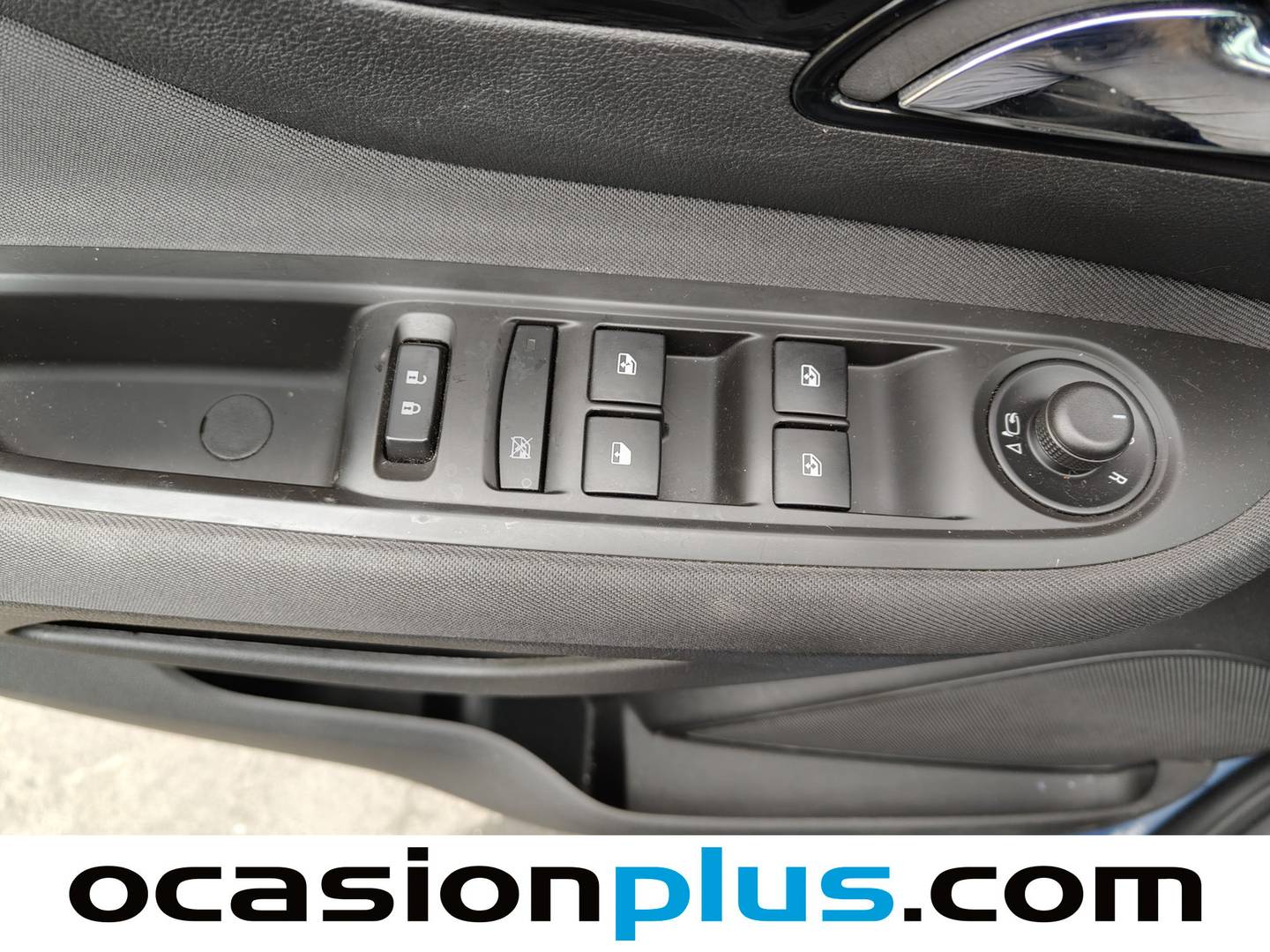 Foto Opel Mokka X Opel Mokka X 1.4 T S&S Selective 4x2 (140 CV)