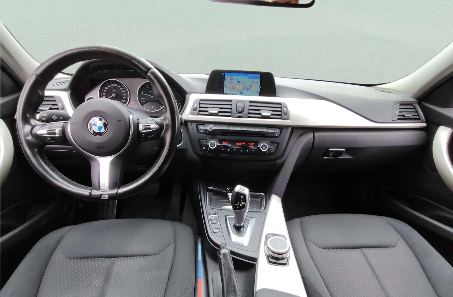BMW Serie 3 318d Touring Pack M - foto 6