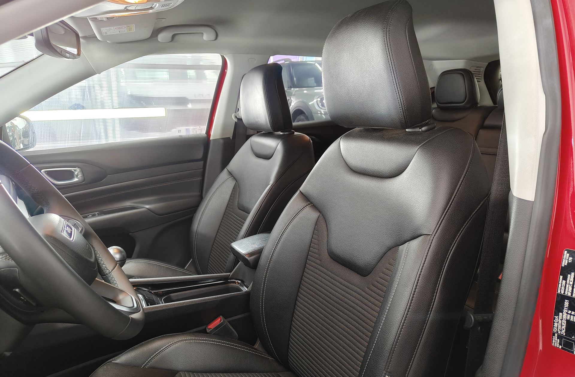 Jeep Compass 1.3 Gse Night Eagle FWD - foto 7
