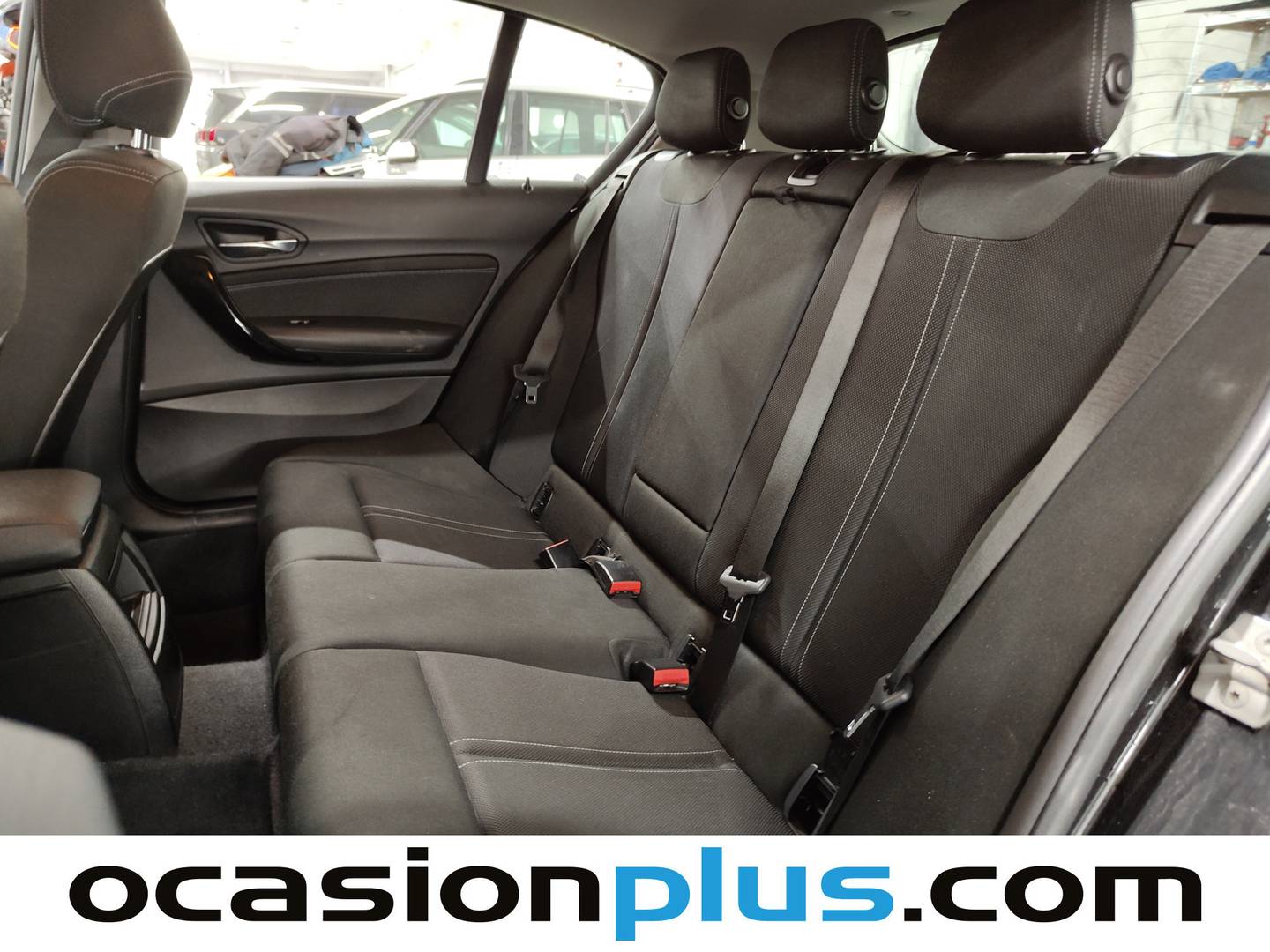 Foto asientos traseros BMW Serie 1 BMW Serie 1 118i (136 CV)