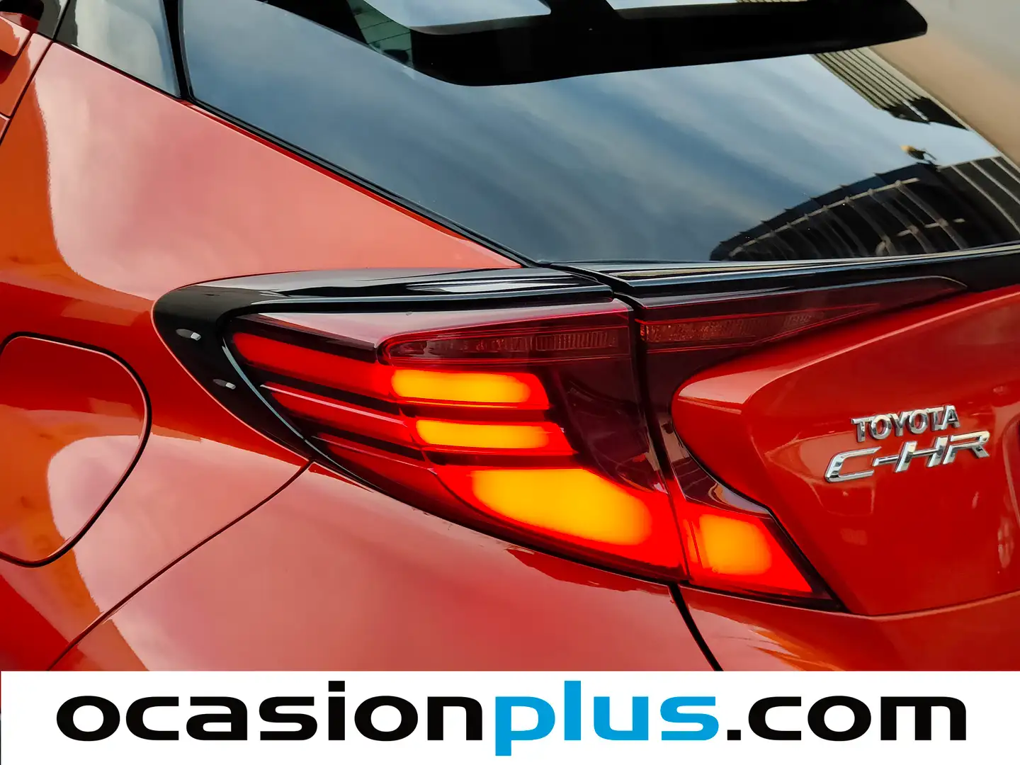 Foto Toyota C-HR Toyota C-HR 180H Kaji Edition (184 CV)