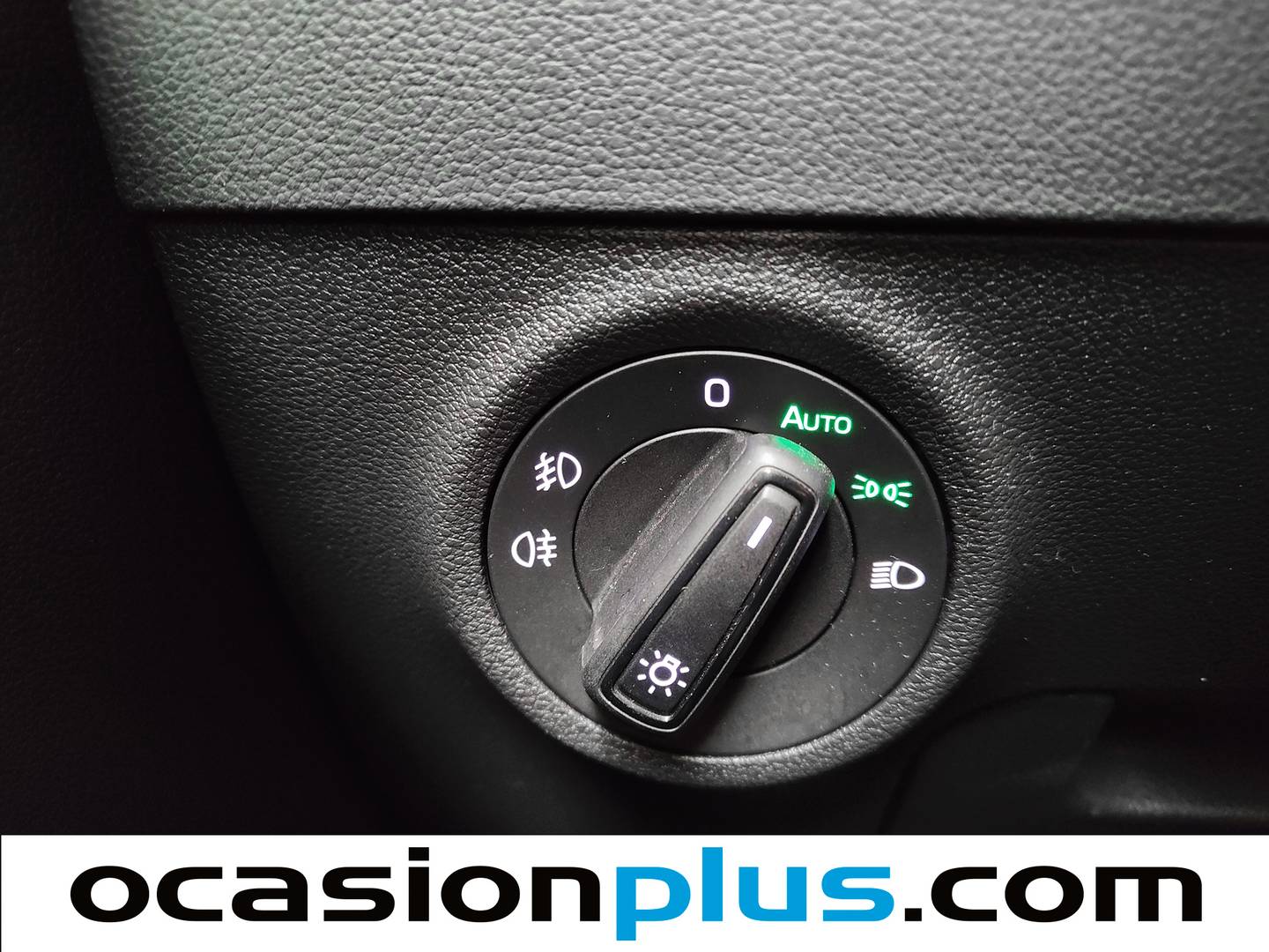 Foto Skoda Karoq Skoda Karoq 1.0 TSI Like  (115 CV)