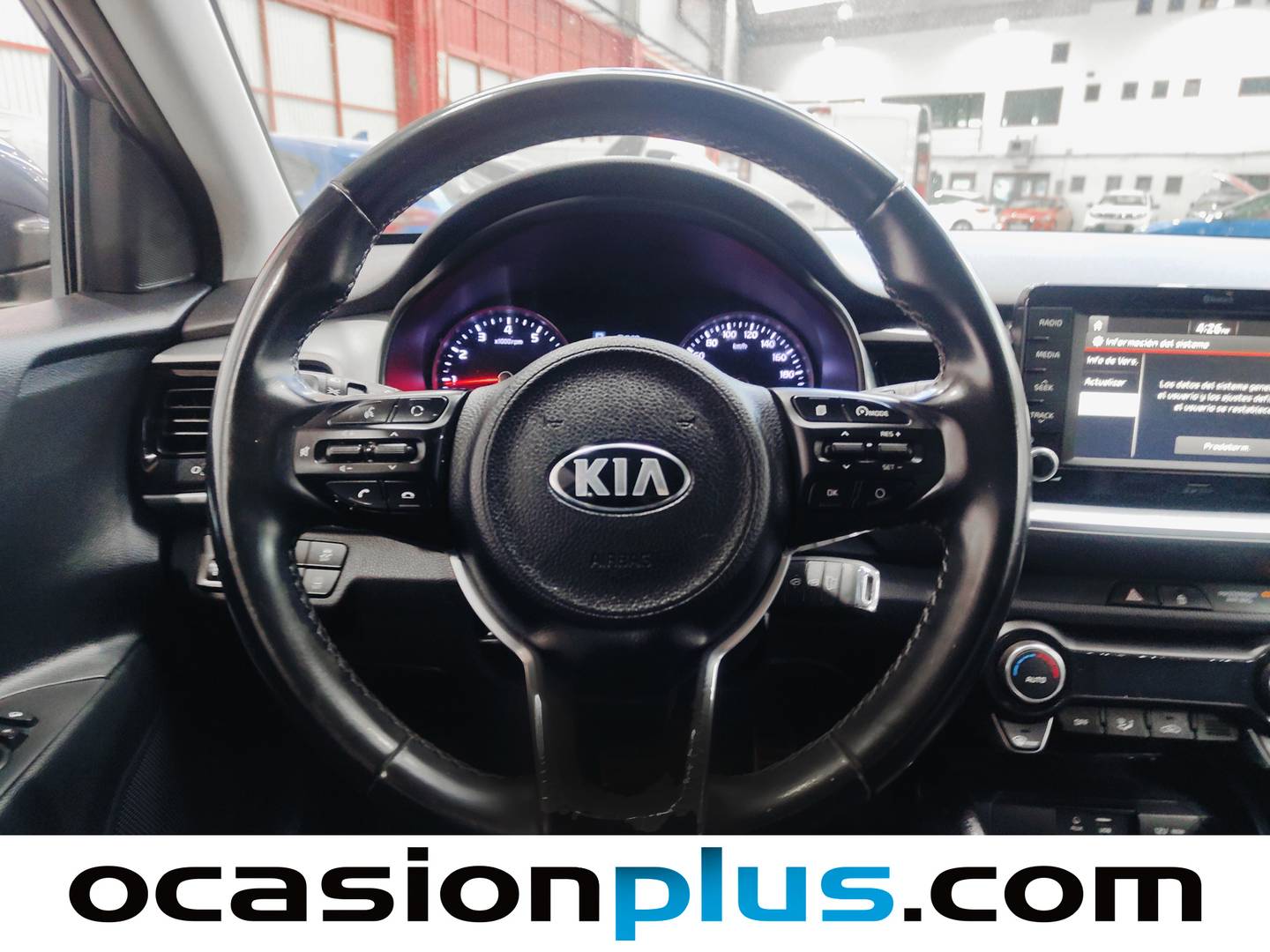 Foto KIA Stonic Kia Stonic 1.0 T-GDi Black Edition DCT (120 CV)