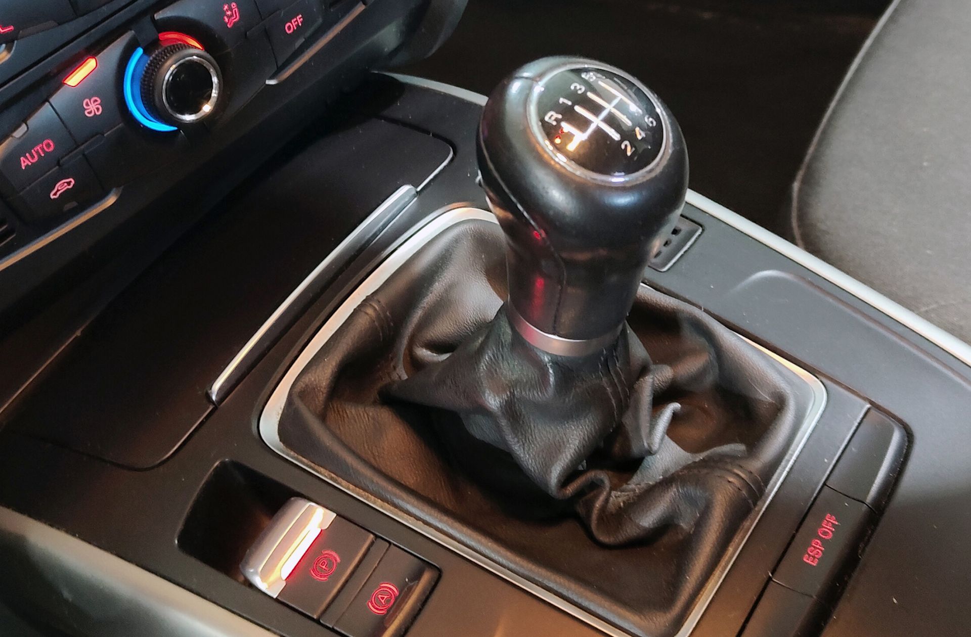 Audi A4 Avant 2.0 TDI DPF - foto 5