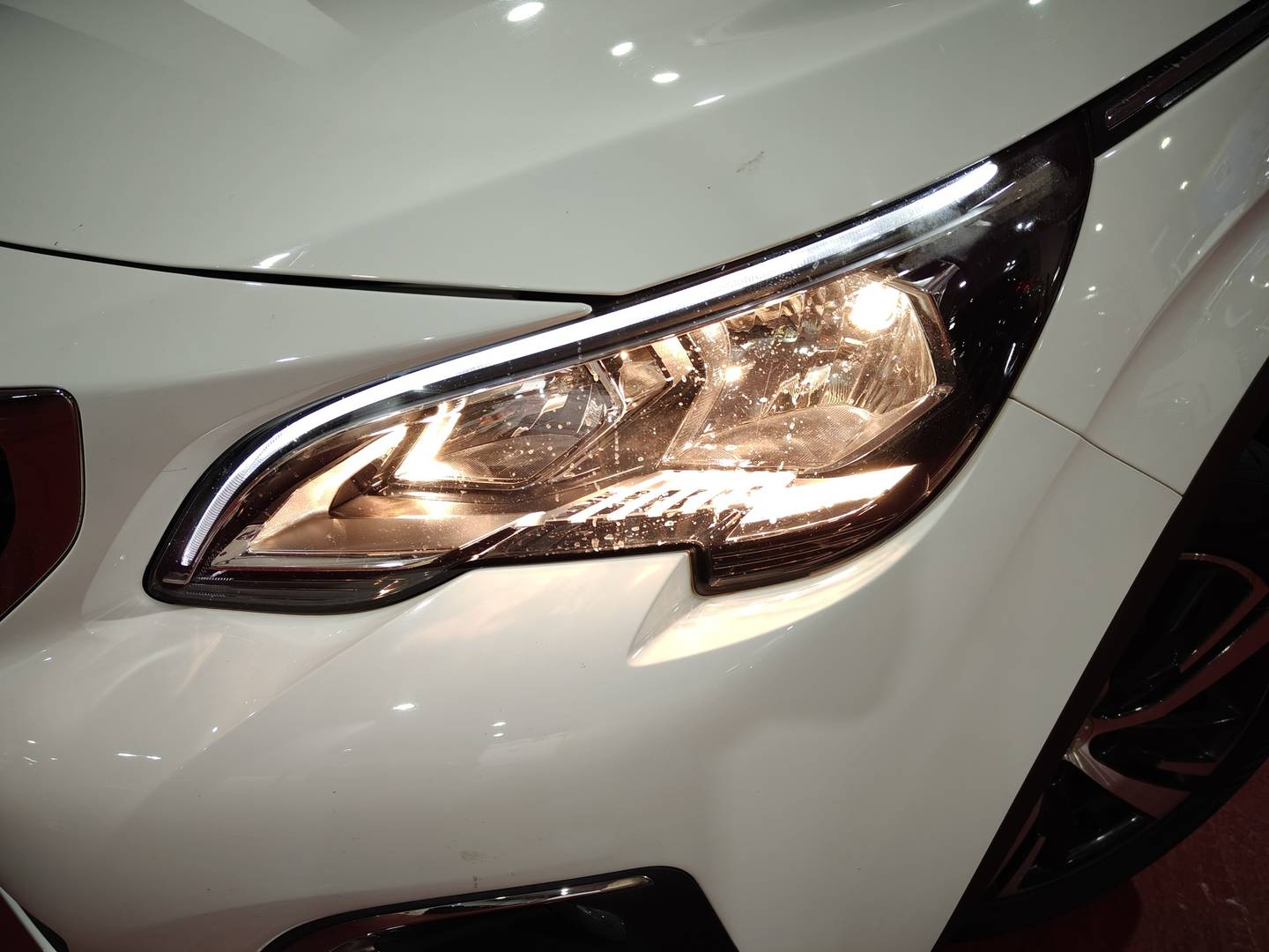 Foto Peugeot 3008 Peugeot 3008 PureTech 130 S&S Allure EAT8 (130 CV)