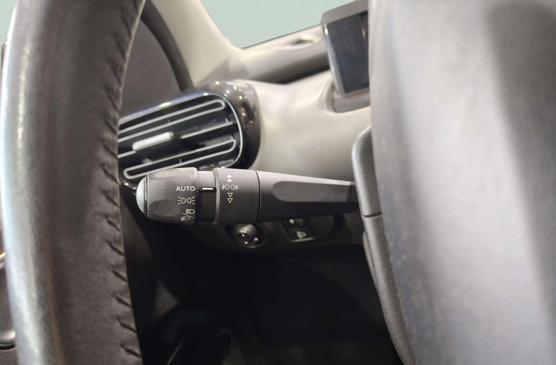 Citroën C4 Cactus BlueHDi 100 Shine - foto 28