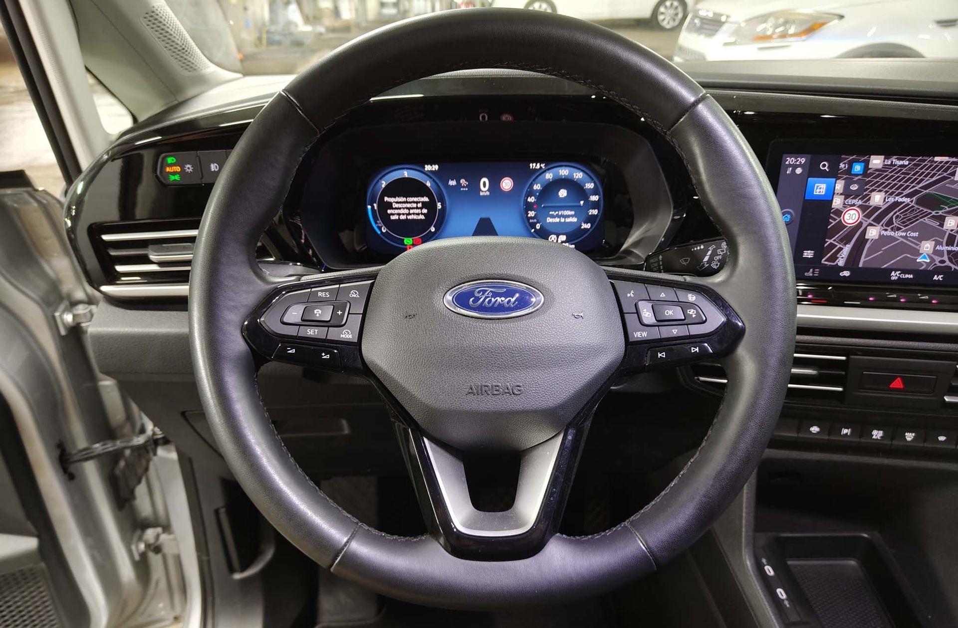 Ford Grand Tourneo Connect 2.0 EcoBlue Titanium 7 plazas - foto 23