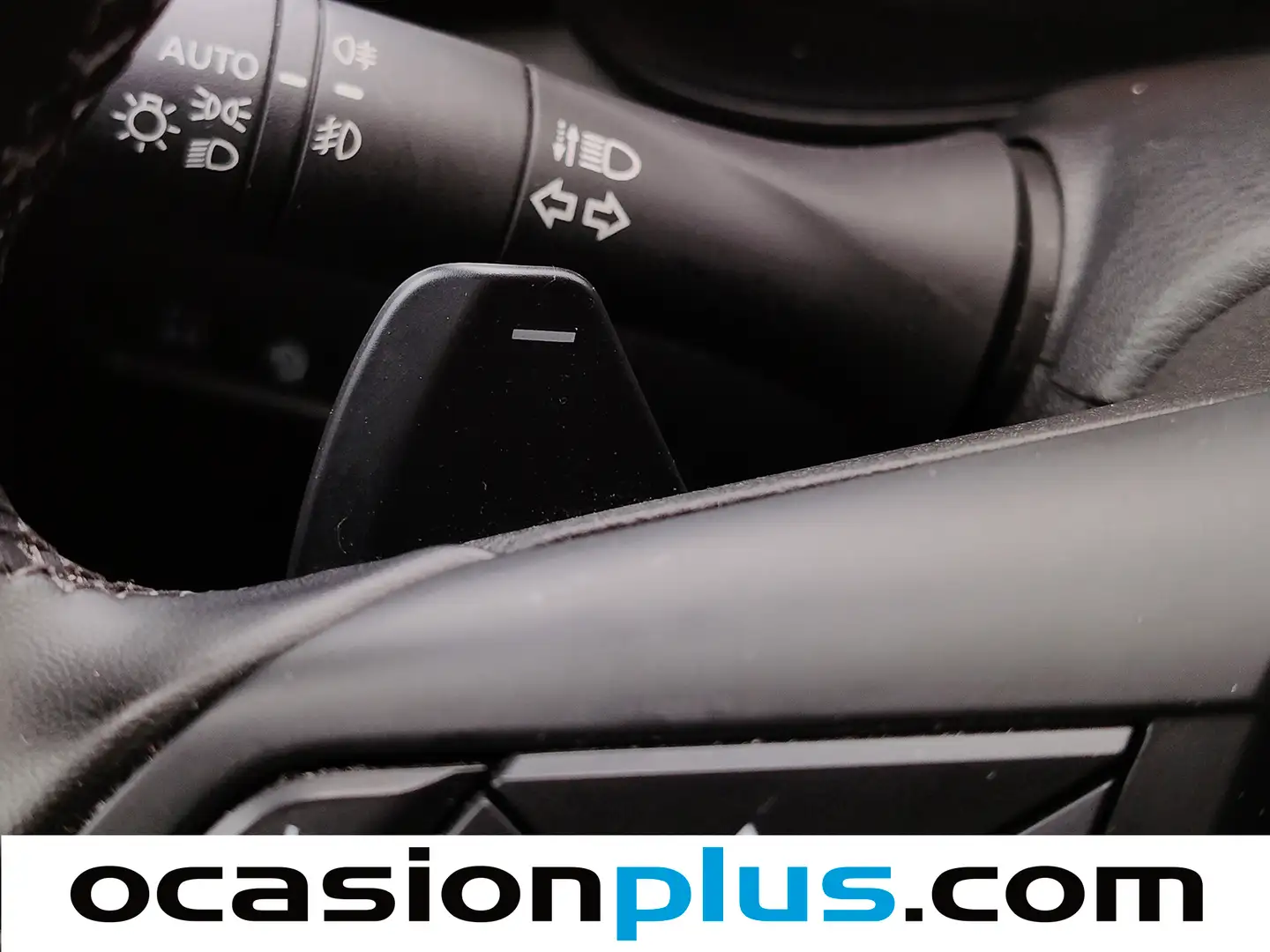 Foto Nissan JUKE Nissan Juke DIG-T N-Connecta 4x2 DCT (114 CV)