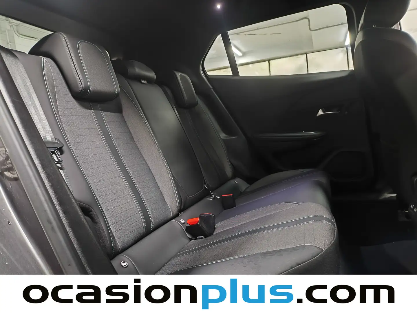 Foto Peugeot 2008 Peugeot 2008 PureTech 130 S&S Allure Pack (130 CV)