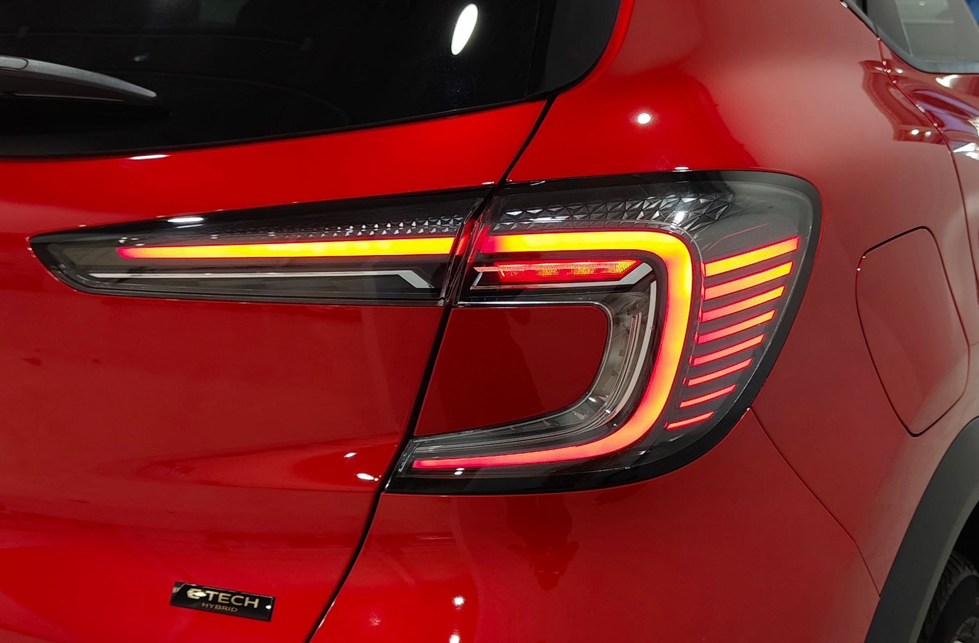 Renault Captur Techno E-Tech full hybrid - foto 19