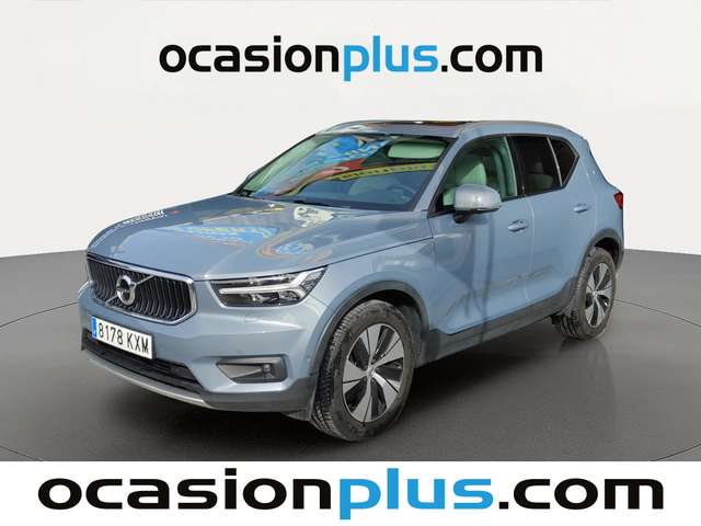 Volvo XC40 T3 Momentum (163 CV) de segunda mano