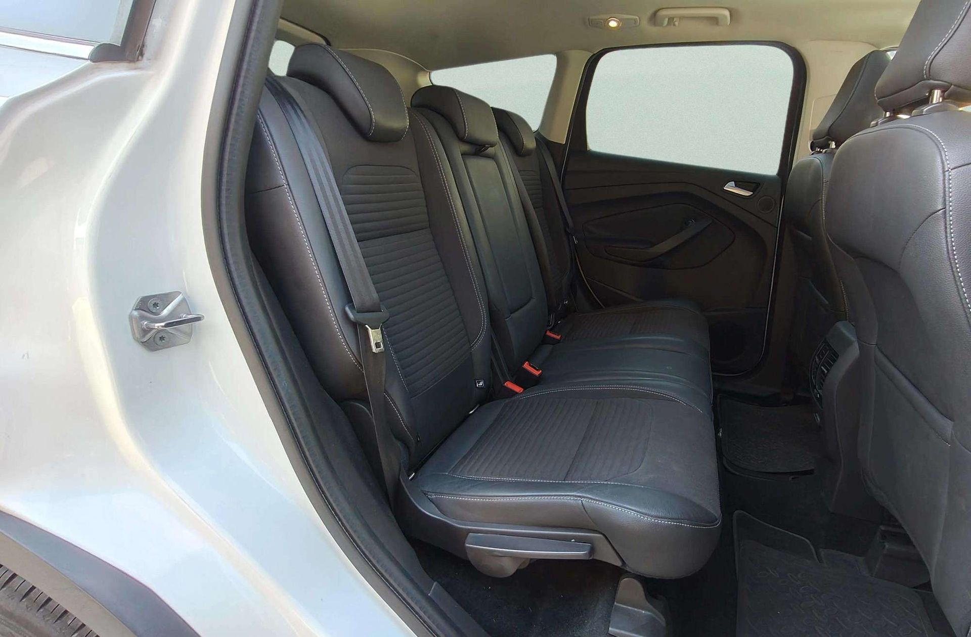 Ford Kuga 1.5 TDCi Titanium 4x2 - foto 19