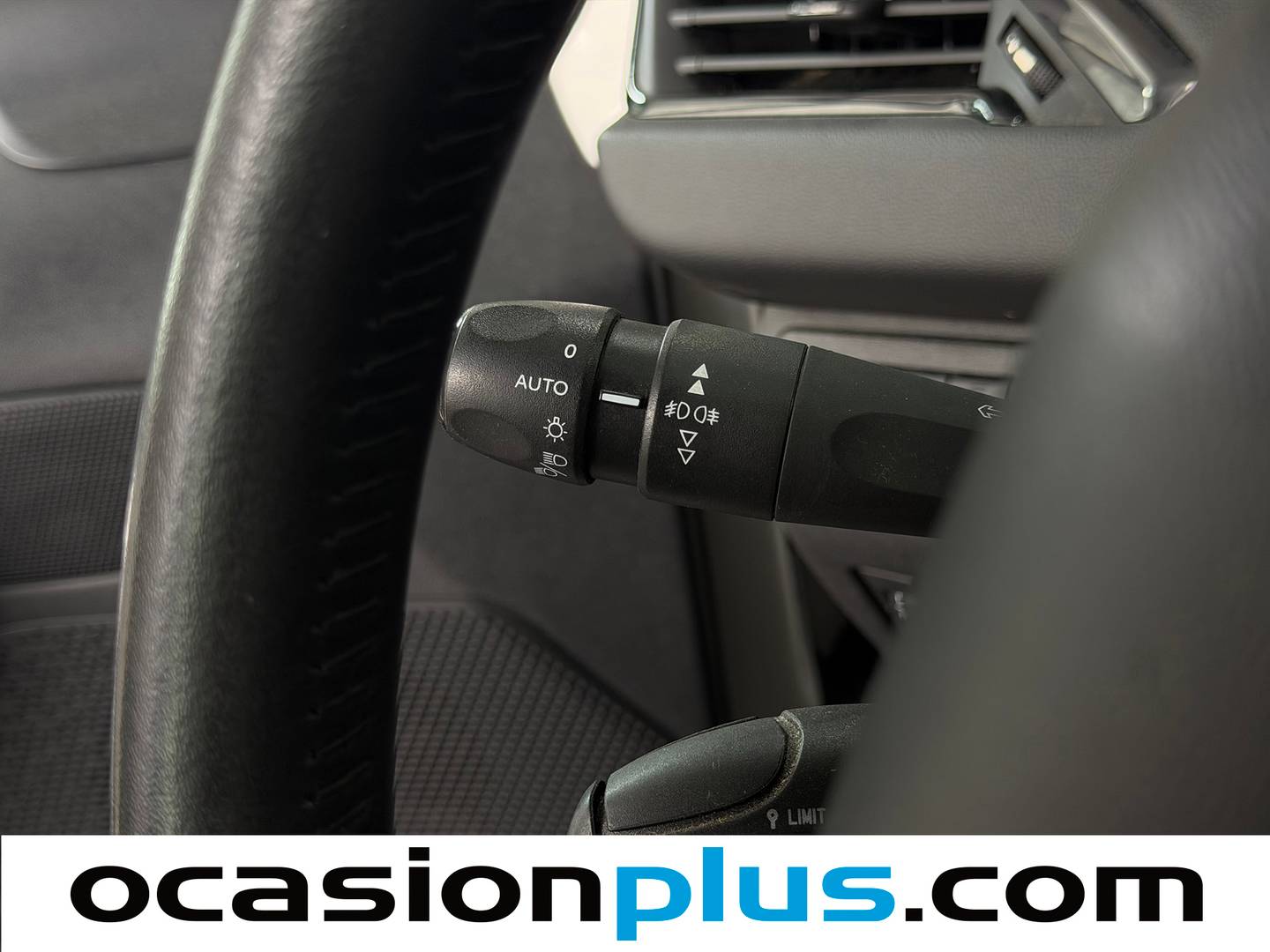 Extras del Peugeot 208 Peugeot 208 PureTech Signature (82 CV)