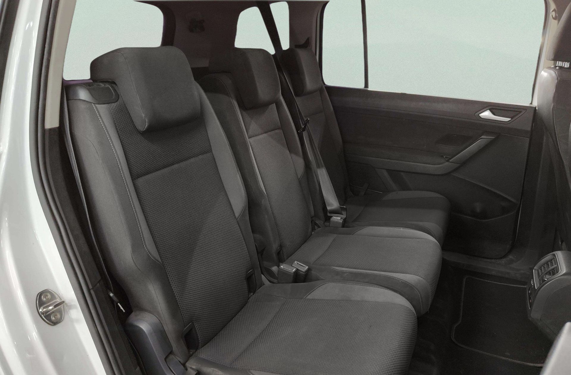 Volkswagen Touran Business 1.6 TDI 7 plazas - foto 17