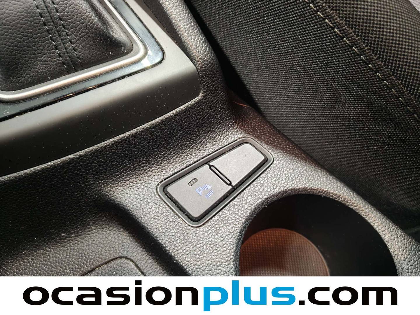 Extras del Hyundai i20 Hyundai i20 1.4 MPI Link Auto (100 CV)