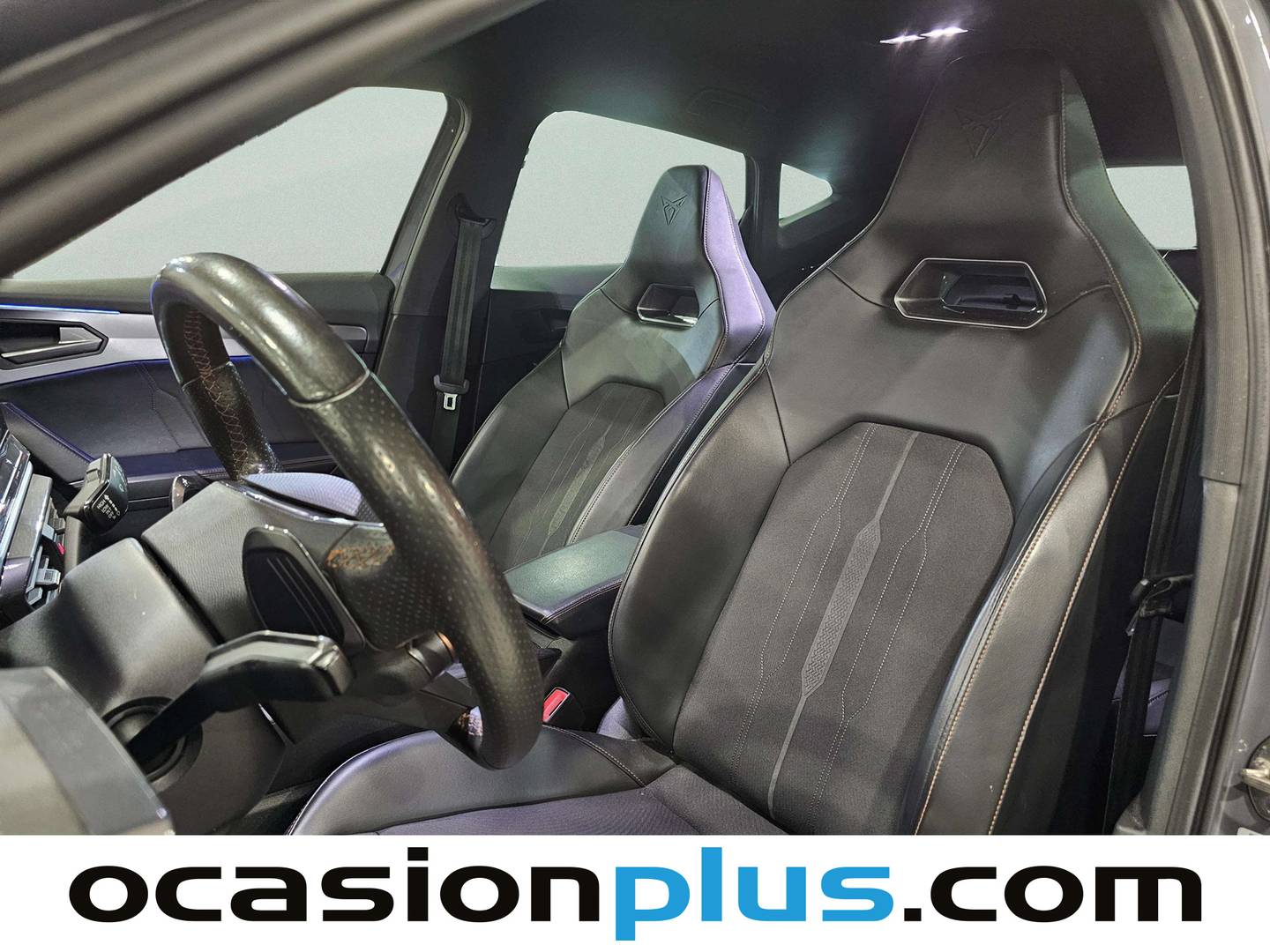 Extras y acabados del Cupra Formentor Cupra Formentor 2.0 TSI Launch Edition Gris Graphene 4Drive DSG (310 CV)
