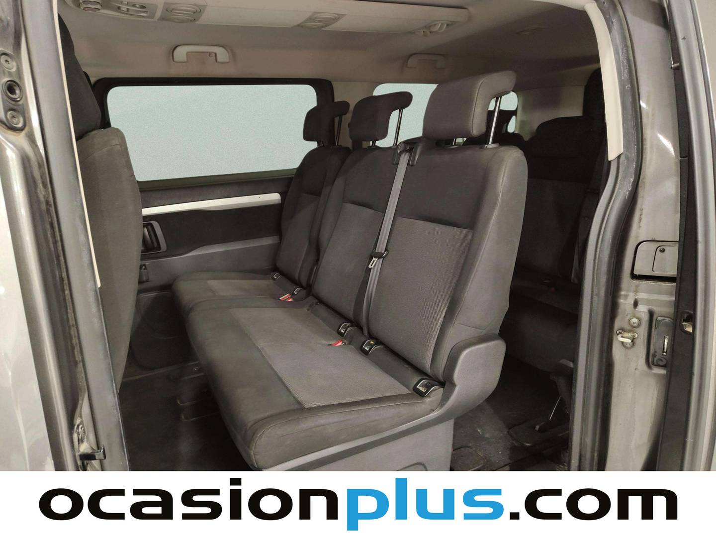 Foto asientos traseros Peugeot Traveller Peugeot Traveller 1.6 BlueHDi Business Long (115 CV)
